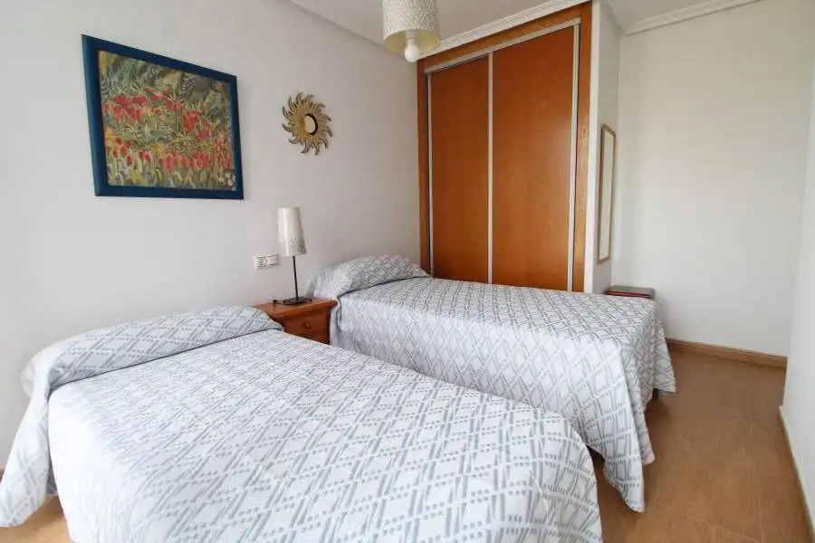 Bedroom of Flat for rent in Torrevieja  with Air Conditioner, Heating and Terrace