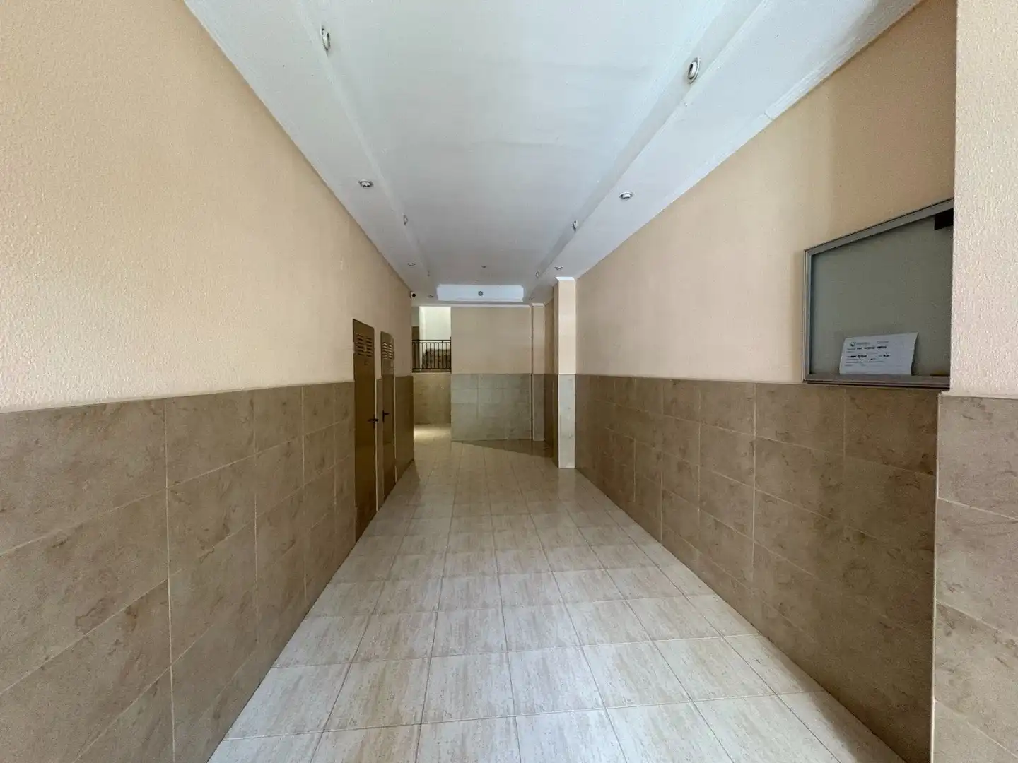 Apartamento con terraza en venta en Avenida de las Cortes Valencianas 3, imagen 20