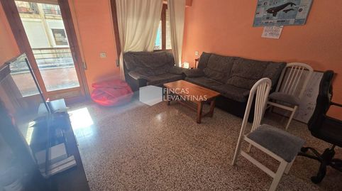 Se vende amplio y luminoso piso ideal tanto para inversión como para vivienda habitual en pleno centro de Sant Vicent de