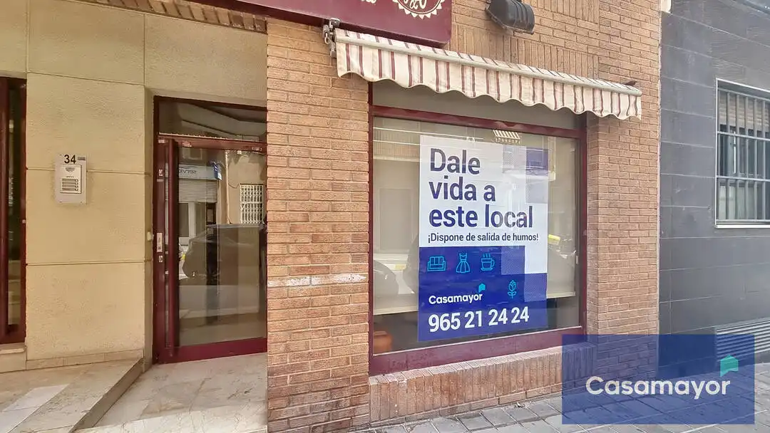 Local comercial en venda a Carrer del Tucuman