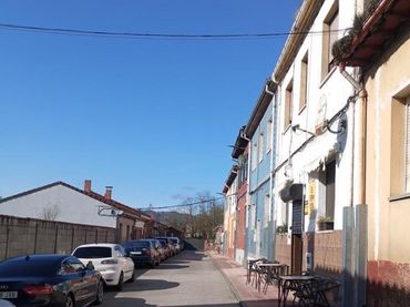 Casa aparellada en venda a Alfredo Canal