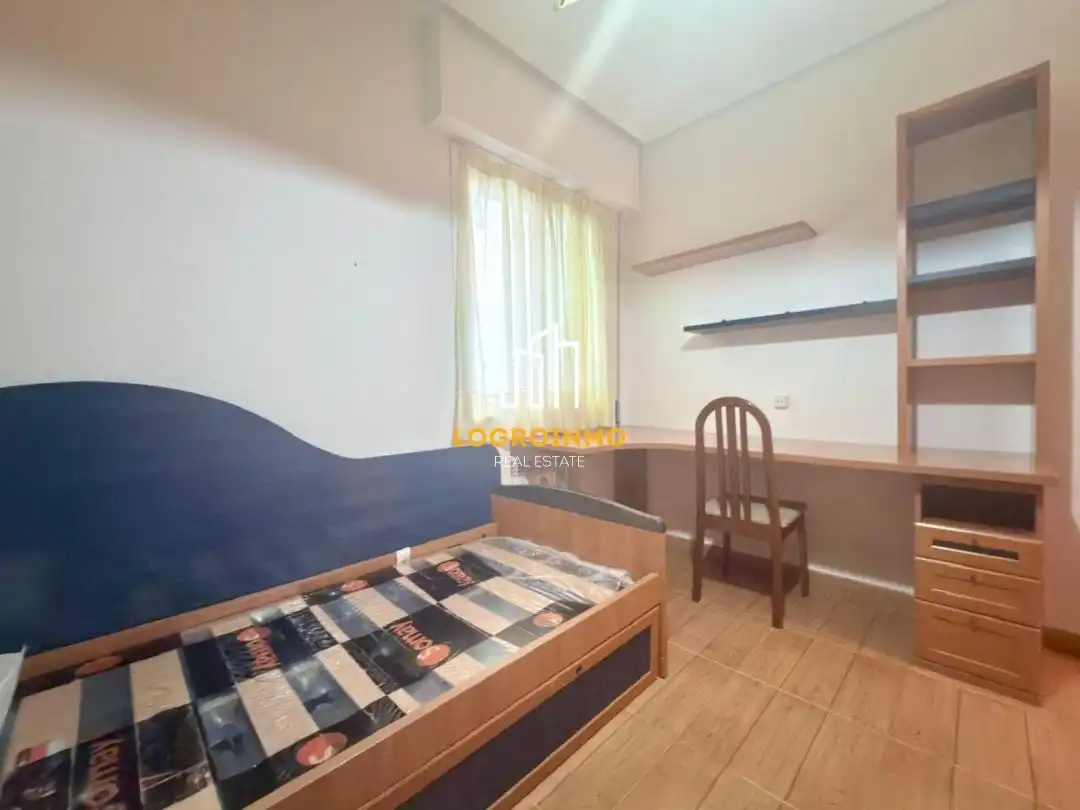 Bedroom of Flat for sale in  Logroño  with Heating and Furnished