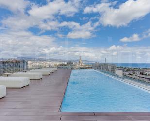 Swimming pool of Flat to rent in  Barcelona Capital  with Air Conditioner, Terrace and Balcony