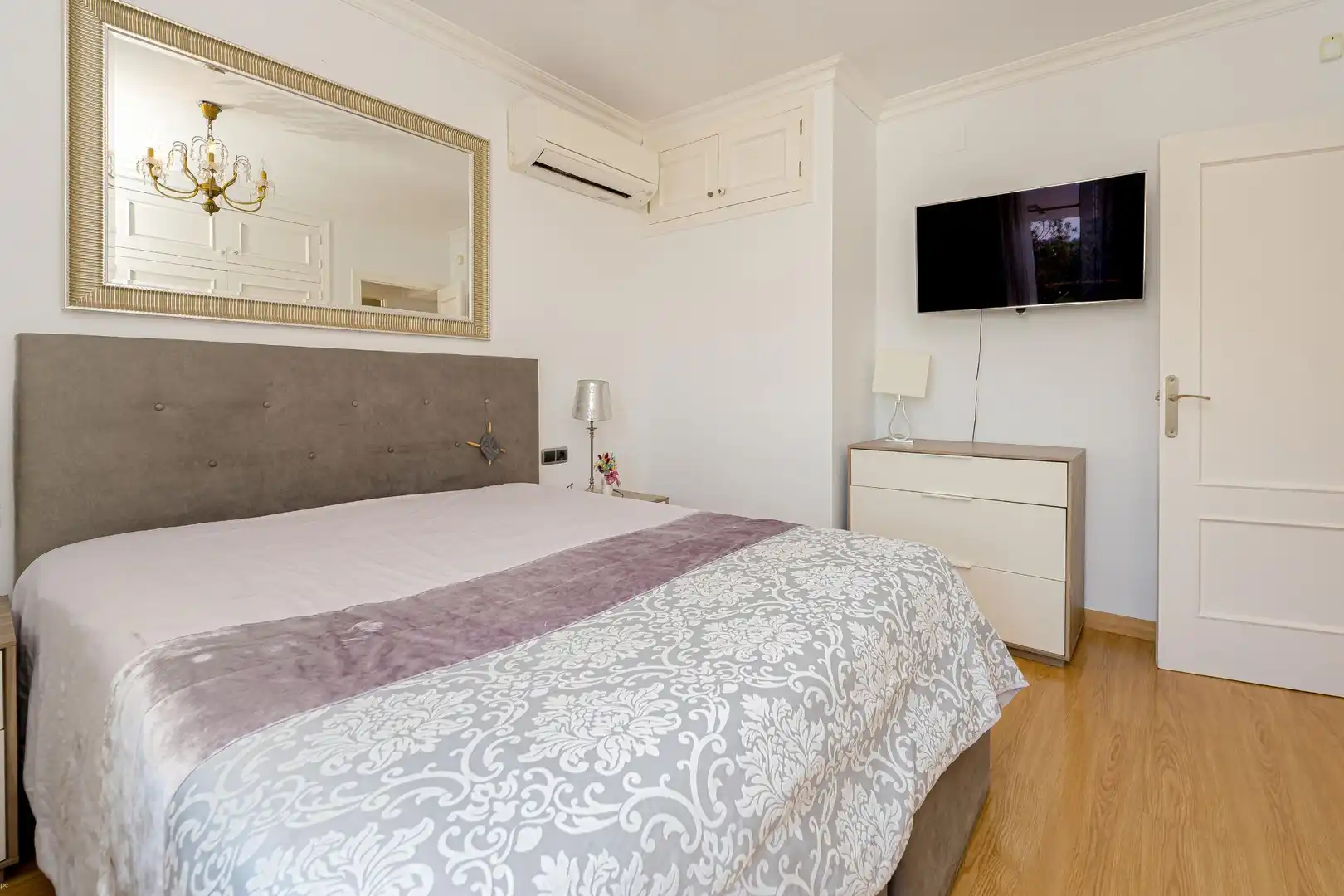 Habitación de Casa o chalet en venta en La Nucia con Aire acondicionado, Calefacción y Jardín privado