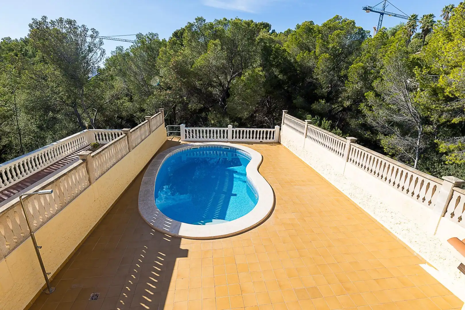Piscina de Casa adosada en venta en Calvià con Aire acondicionado, Calefacción y Jardín privado