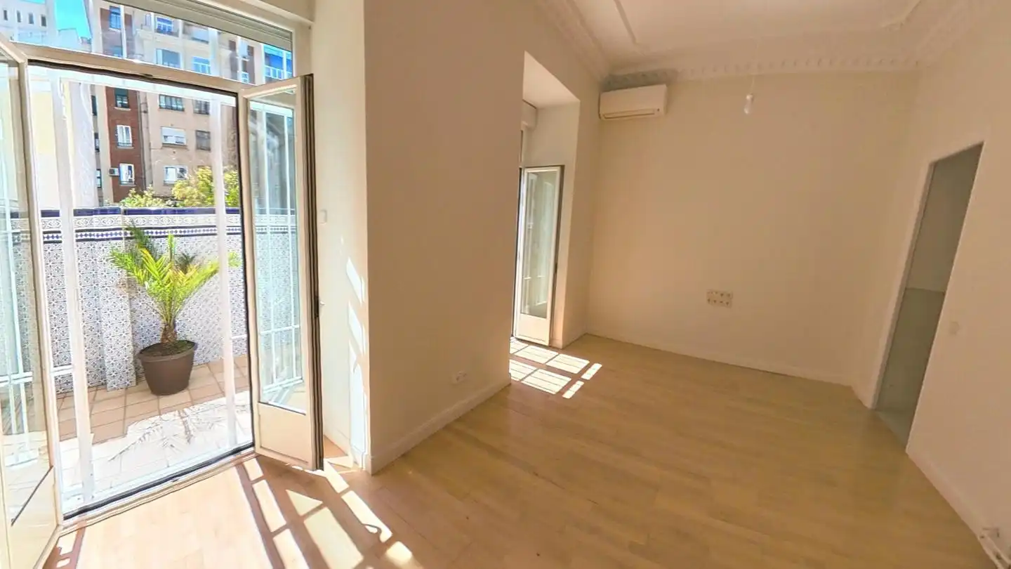 Dormitori de Planta baixa en venda en Barrio de Salamanca