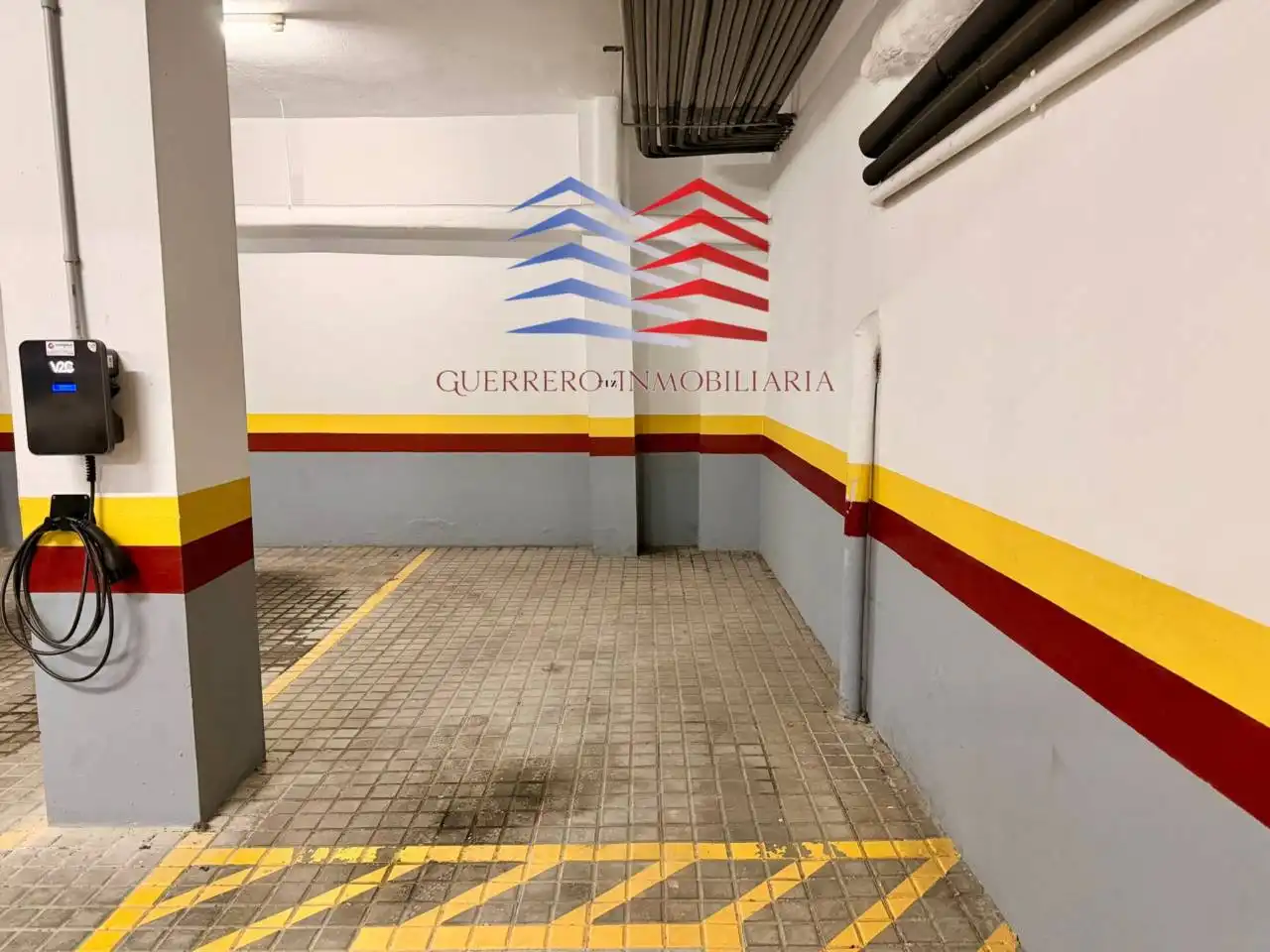 Parcheggio con ascensore in affitto a Calle Juan XXIII