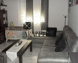 Sala d'estar de Casa o xalet en venda en El Carpio amb Aire condicionat i Piscina