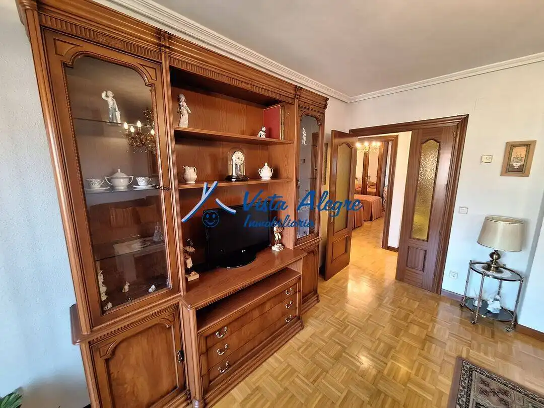 Sala d'estar de Apartament en venda en Haro amb Calefacció, Parquet i Terrassa