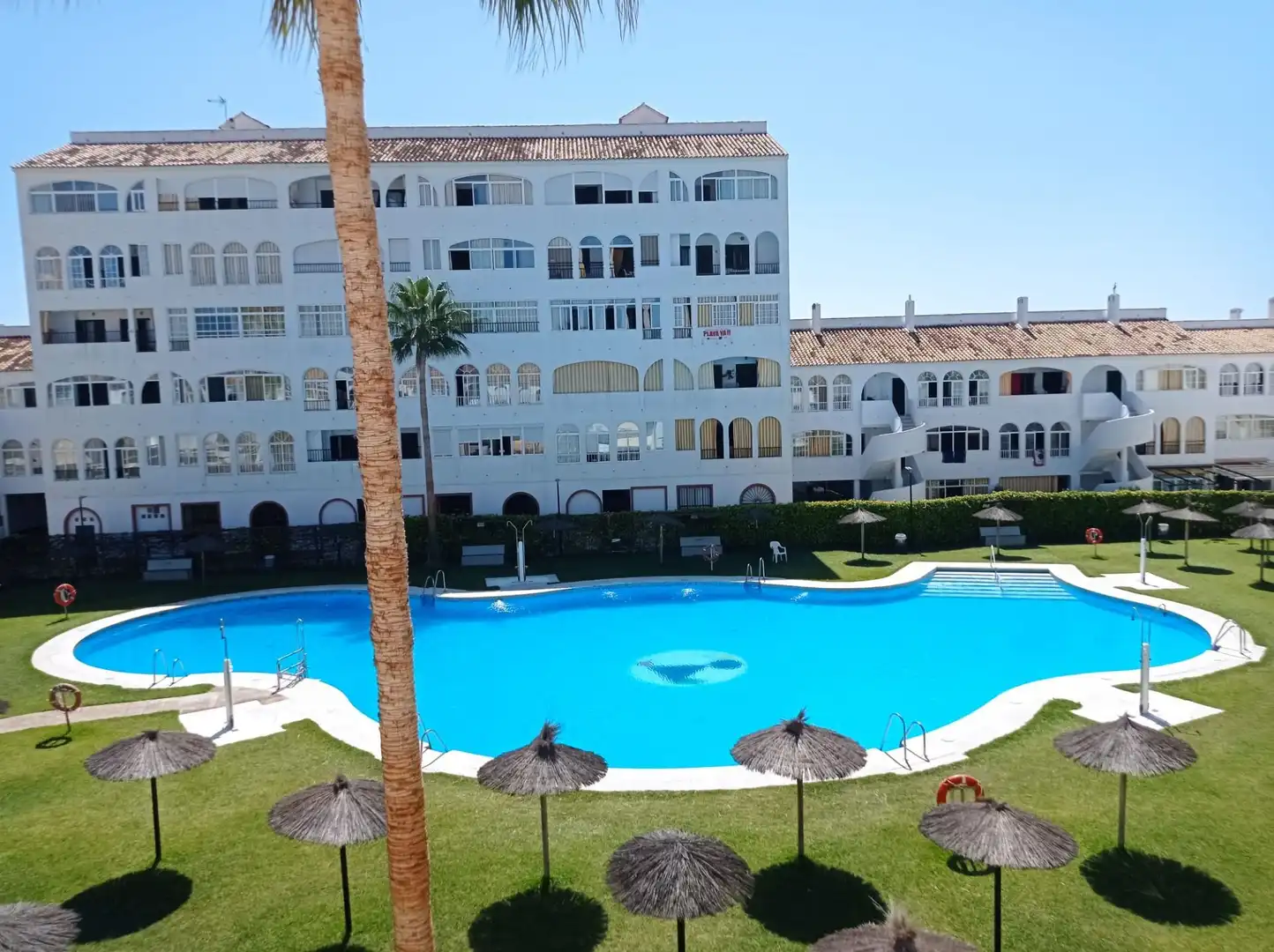 Schwimmbecken von Wohnungen zur Miete in El Portil mit Klimaanlage und Möbliert