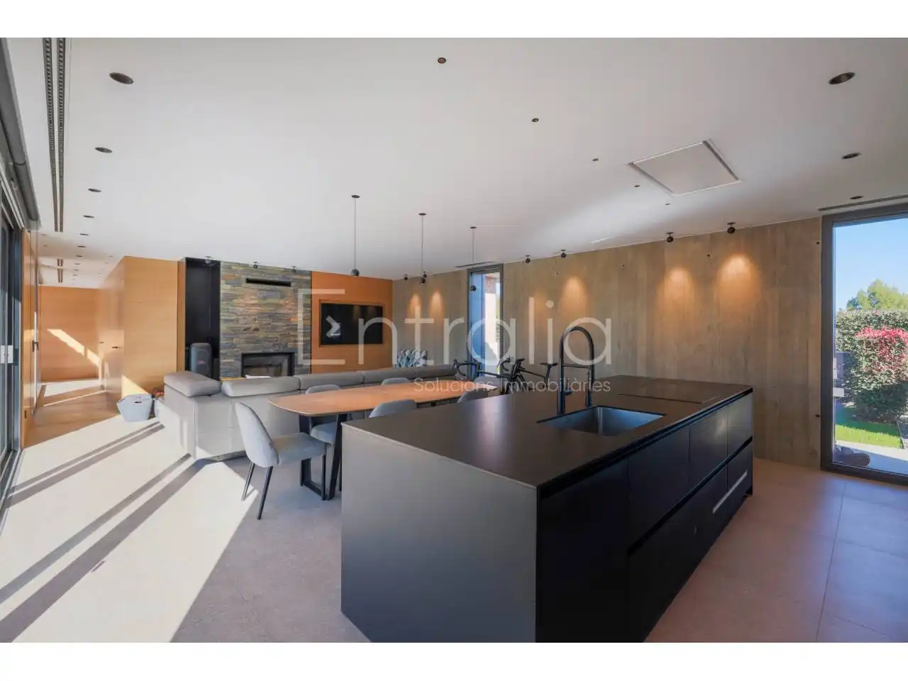 Casa con piscina in vendita a Avenida Mas Frigol