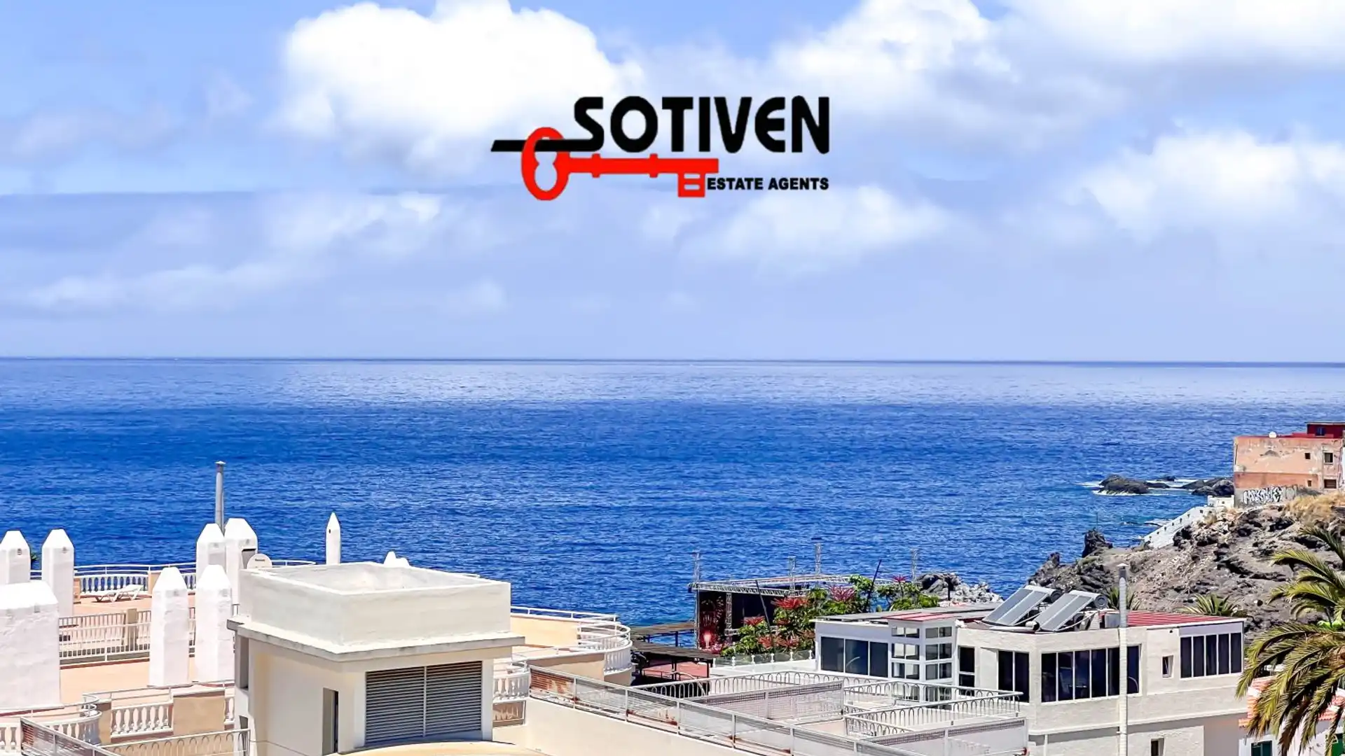 Vista exterior de Apartamento en venta en Santiago del Teide con Terraza, Balcón y Piscina comunitaria