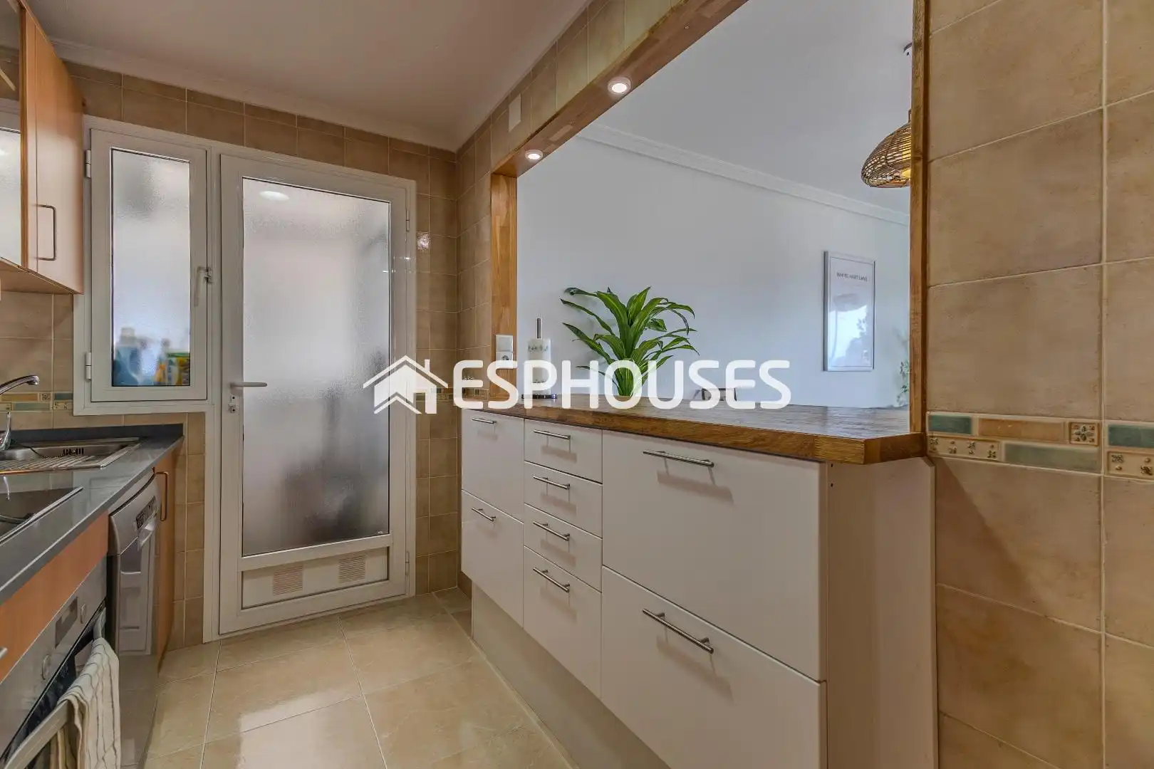Baño de Apartamento en venta en Guardamar del Segura con Aire acondicionado, Terraza y Amueblado
