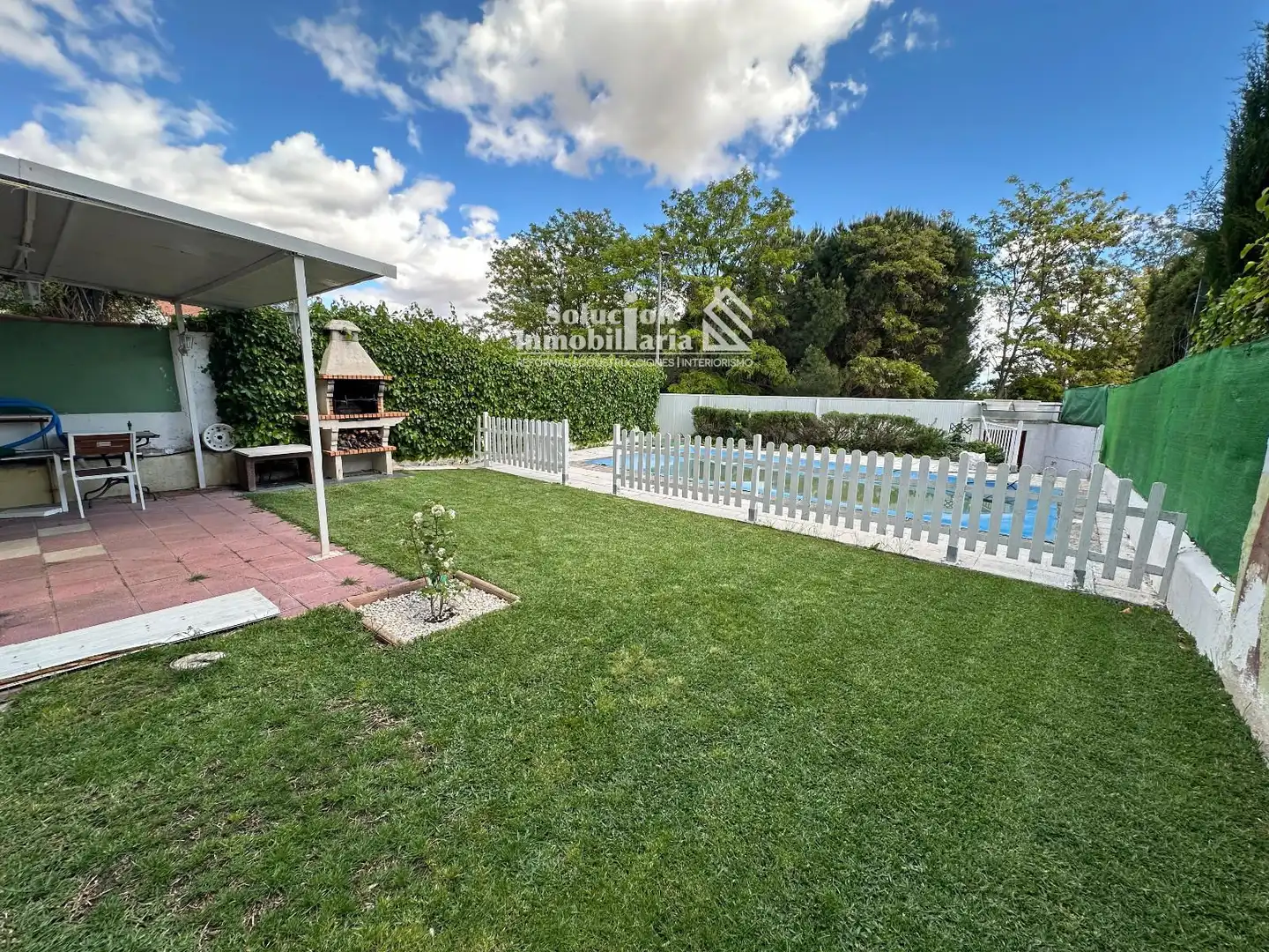 Jardín de Casa adosada en venta en Cabrerizos con Calefacción, Terraza y Piscina