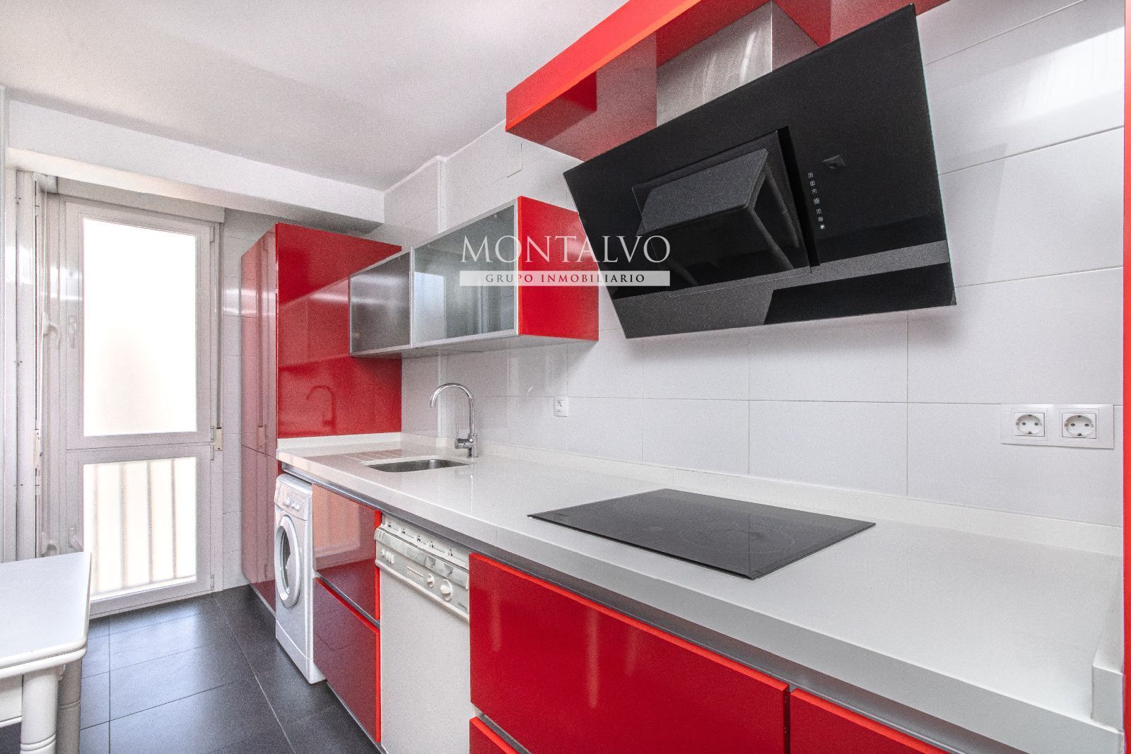 Kitchen of Flat to rent in  Granada Capital  with Terrace and Furnished