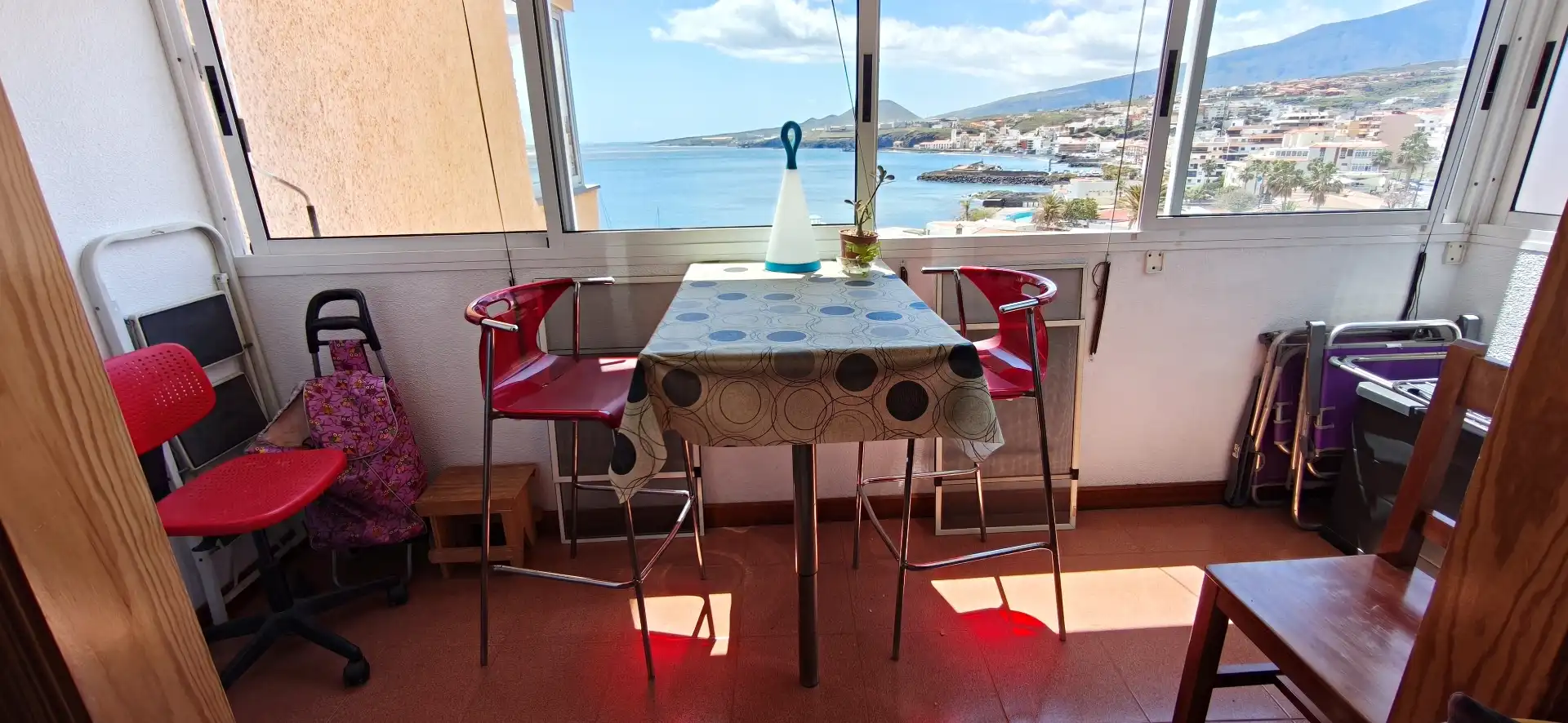 Apartamento de alquiler en Candelaria con Amueblado, Horno y Lavadora