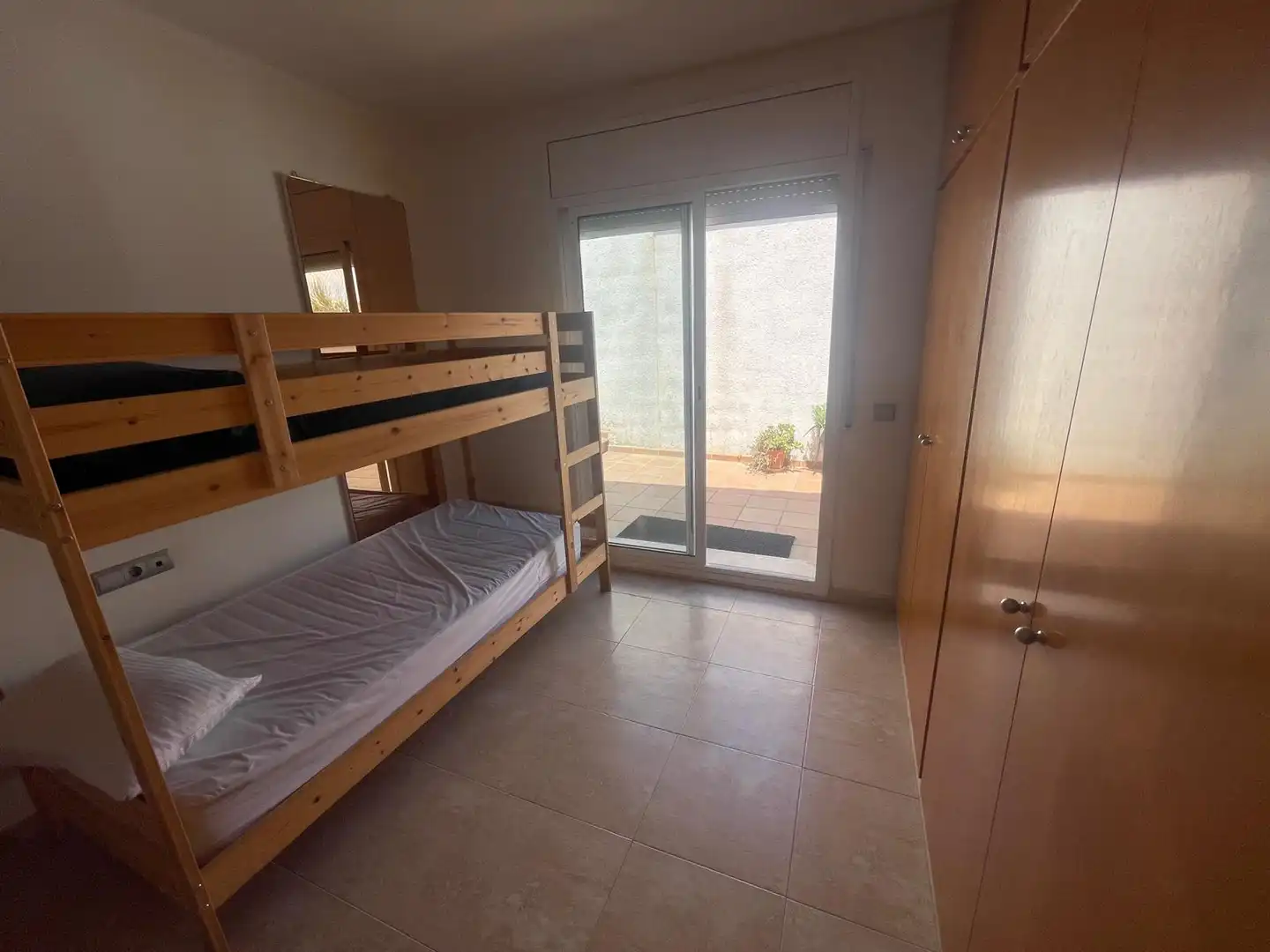 Habitación de Casa o chalet en venta en Calafell con Aire acondicionado, Jardín privado y Terraza