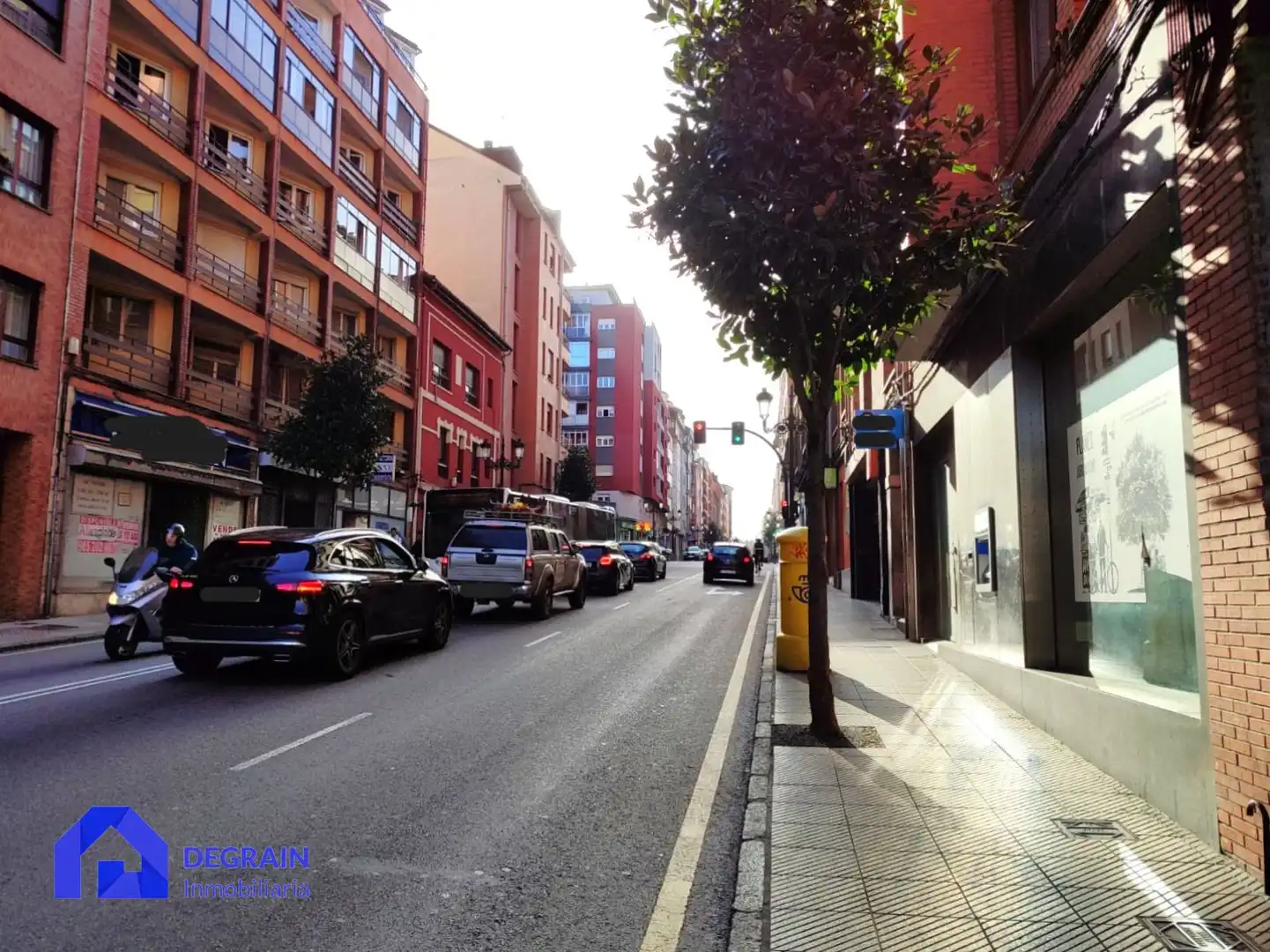 Vista exterior de Pis en venda en Oviedo  amb Traster