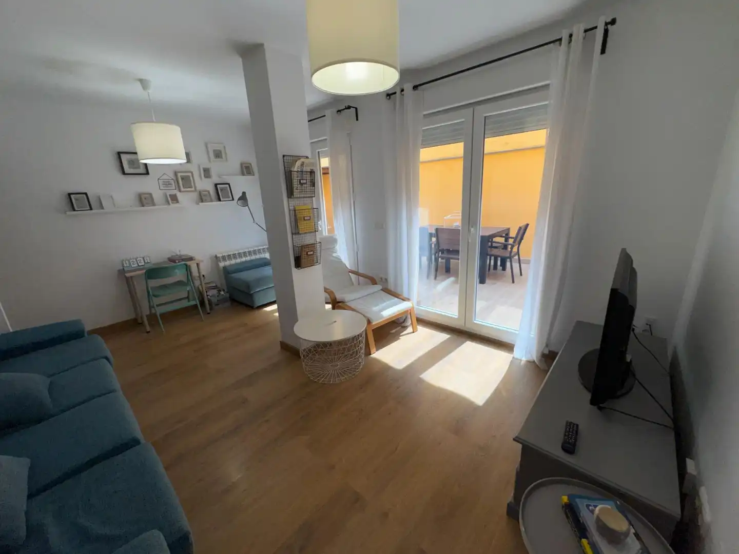 Vista exterior de Piso en venta en Ponferrada con Calefacción, Terraza y Trastero
