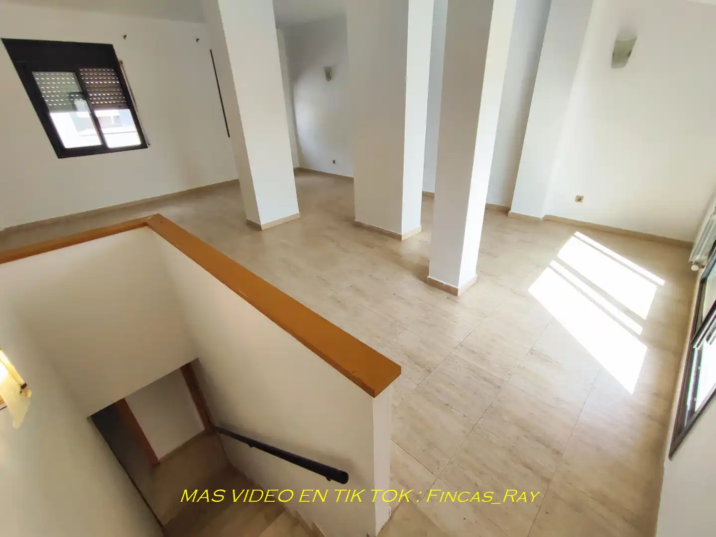 Maisonette zum Verkauf in Ripollet mit Klimaanlage, Heizung und Terrasse