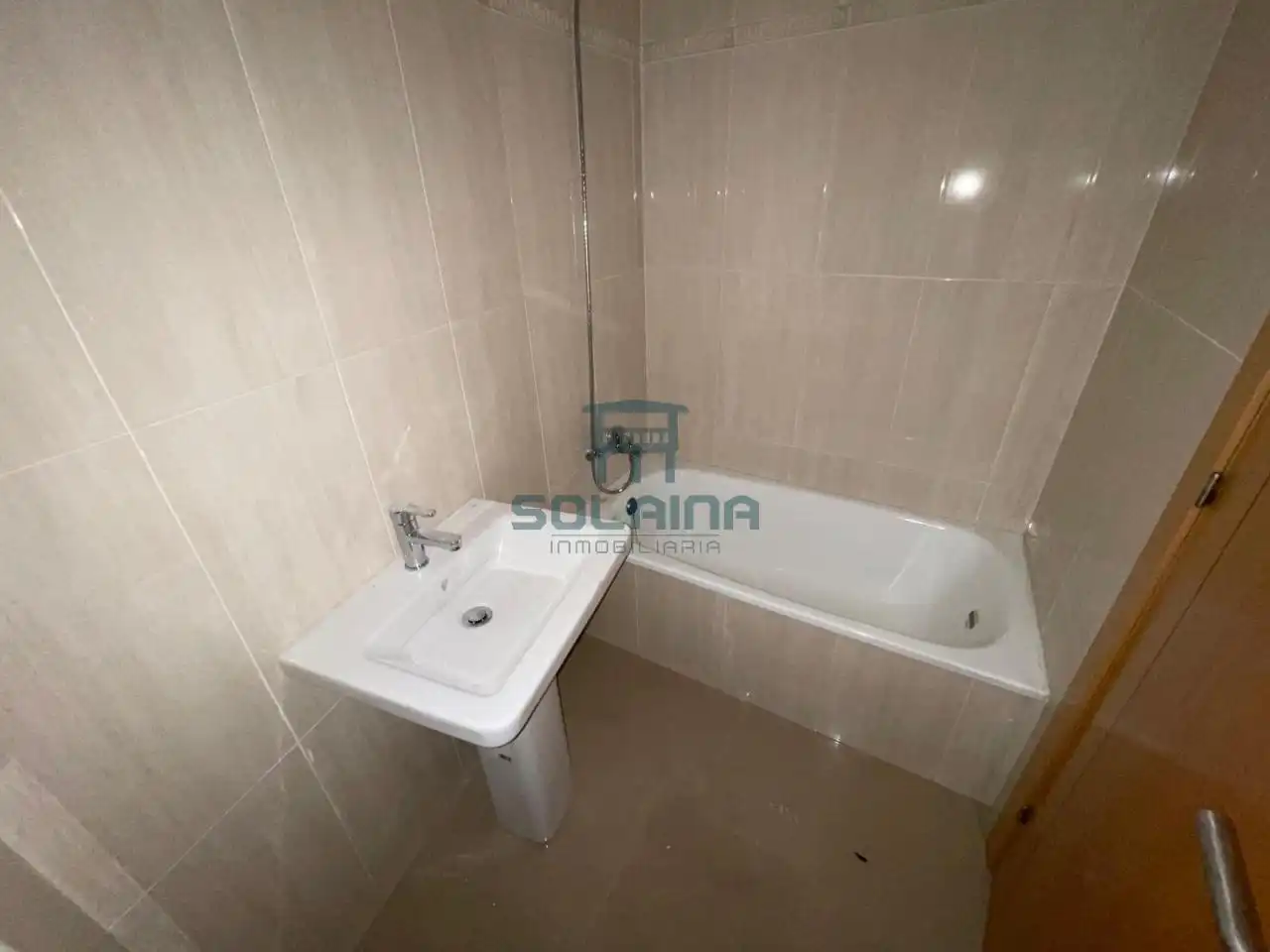 Flat with lift for sale in San Cibrao das Viñas, imagen 19