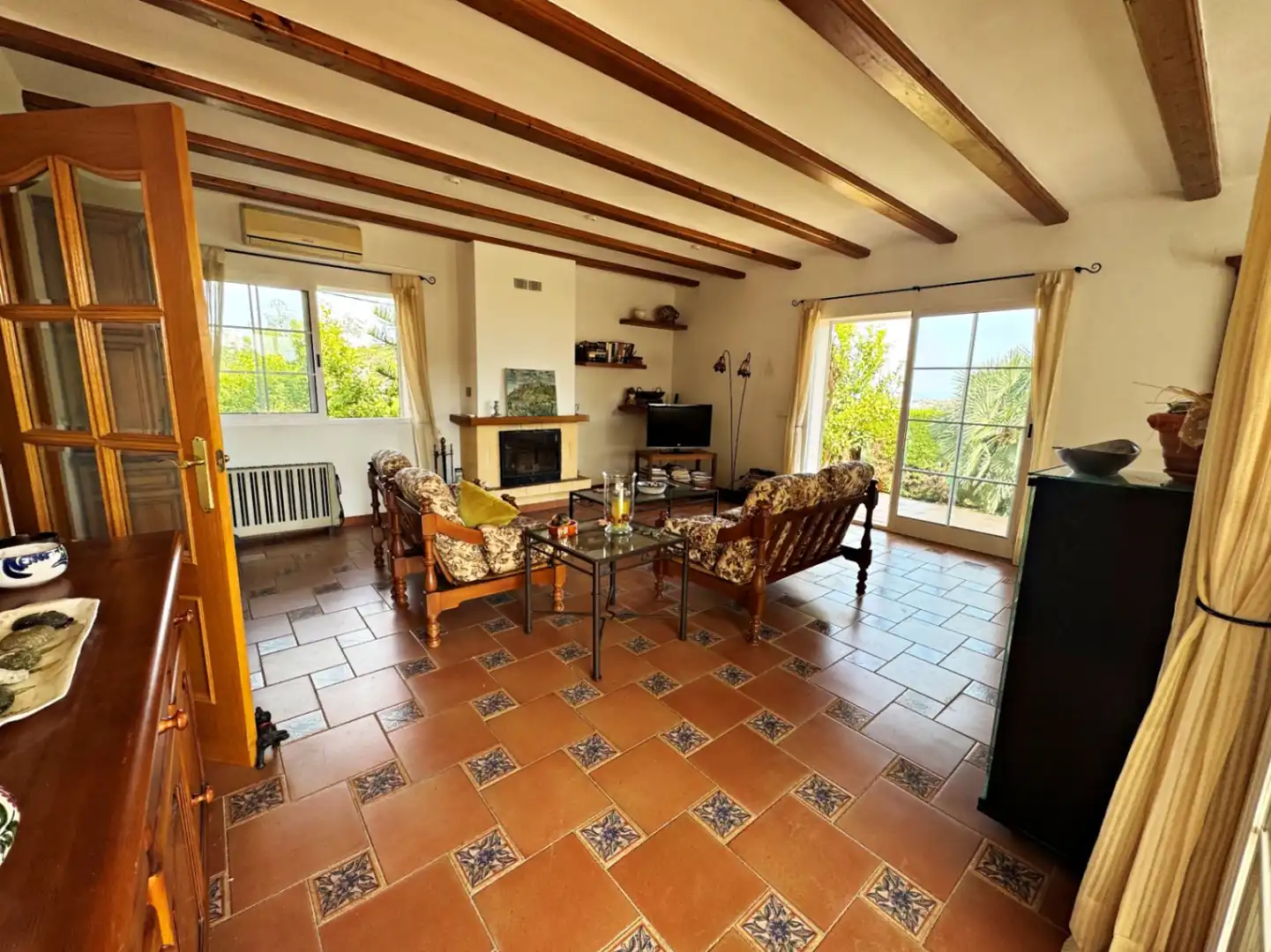 Living room of Houses for sale in Dénia  with Air Conditioner, Private garden and Terrace