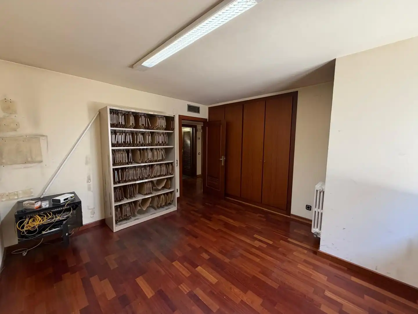 Office for rent in Girona  with Air Conditioner and Heating