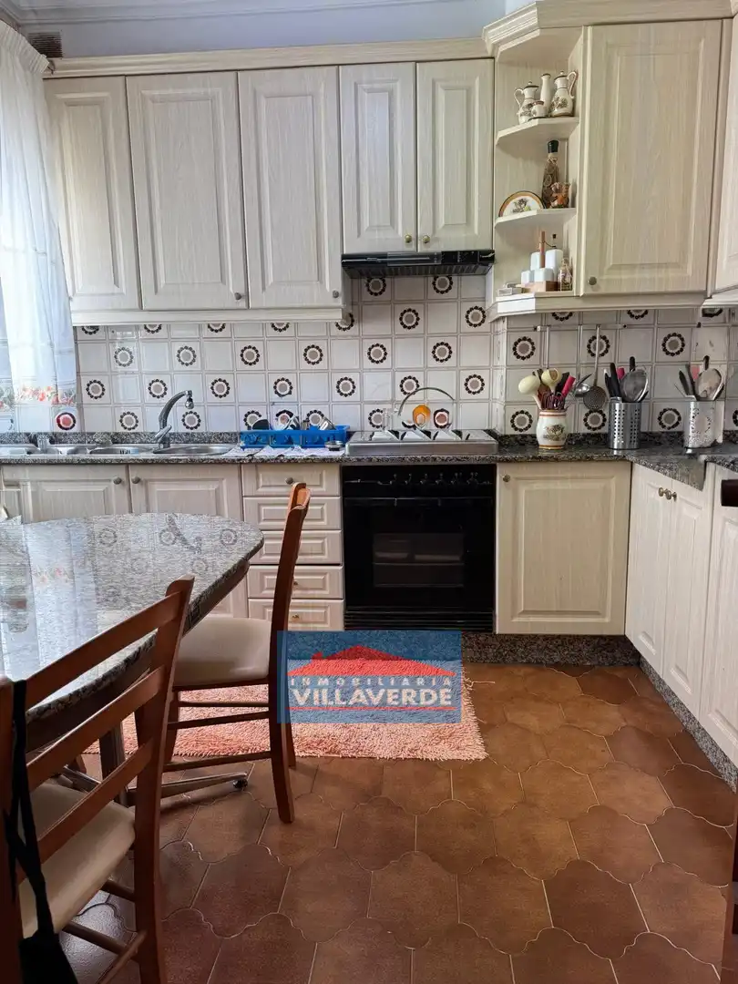 Casa adosada en venta en Cangas pueblo