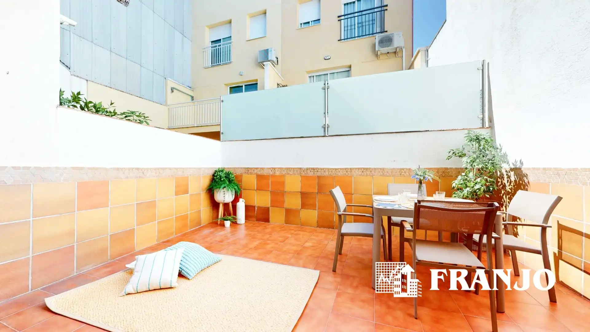 Terraza de Casa adosada en venta en Barberà del Vallès con Aire acondicionado, Calefacción y Terraza