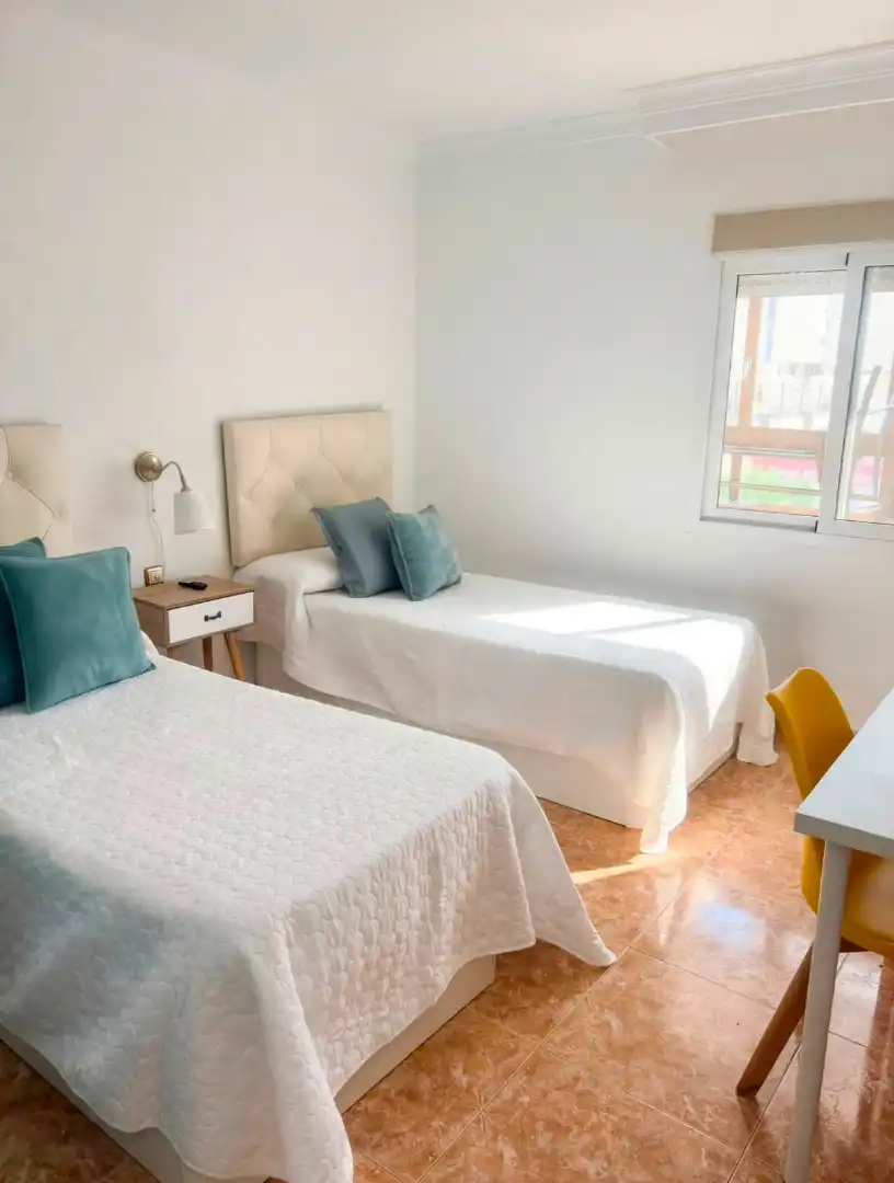 Habitación de Piso de alquiler en Málaga con Aire acondicionado, Calefacción y Terraza