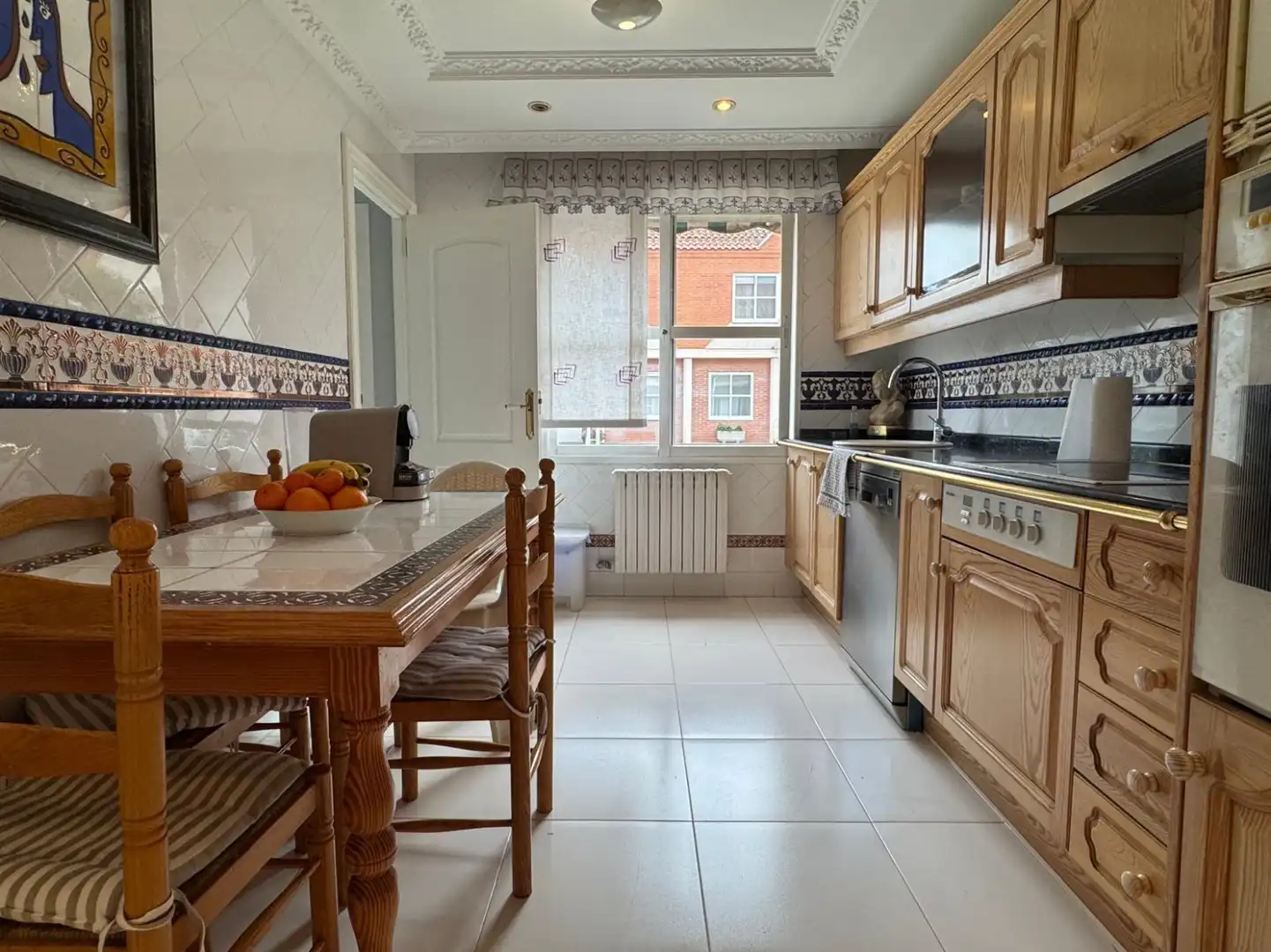 Küche von Haus oder Chalet zum Verkauf in  Logroño mit Klimaanlage, Heizung und Privatgarten