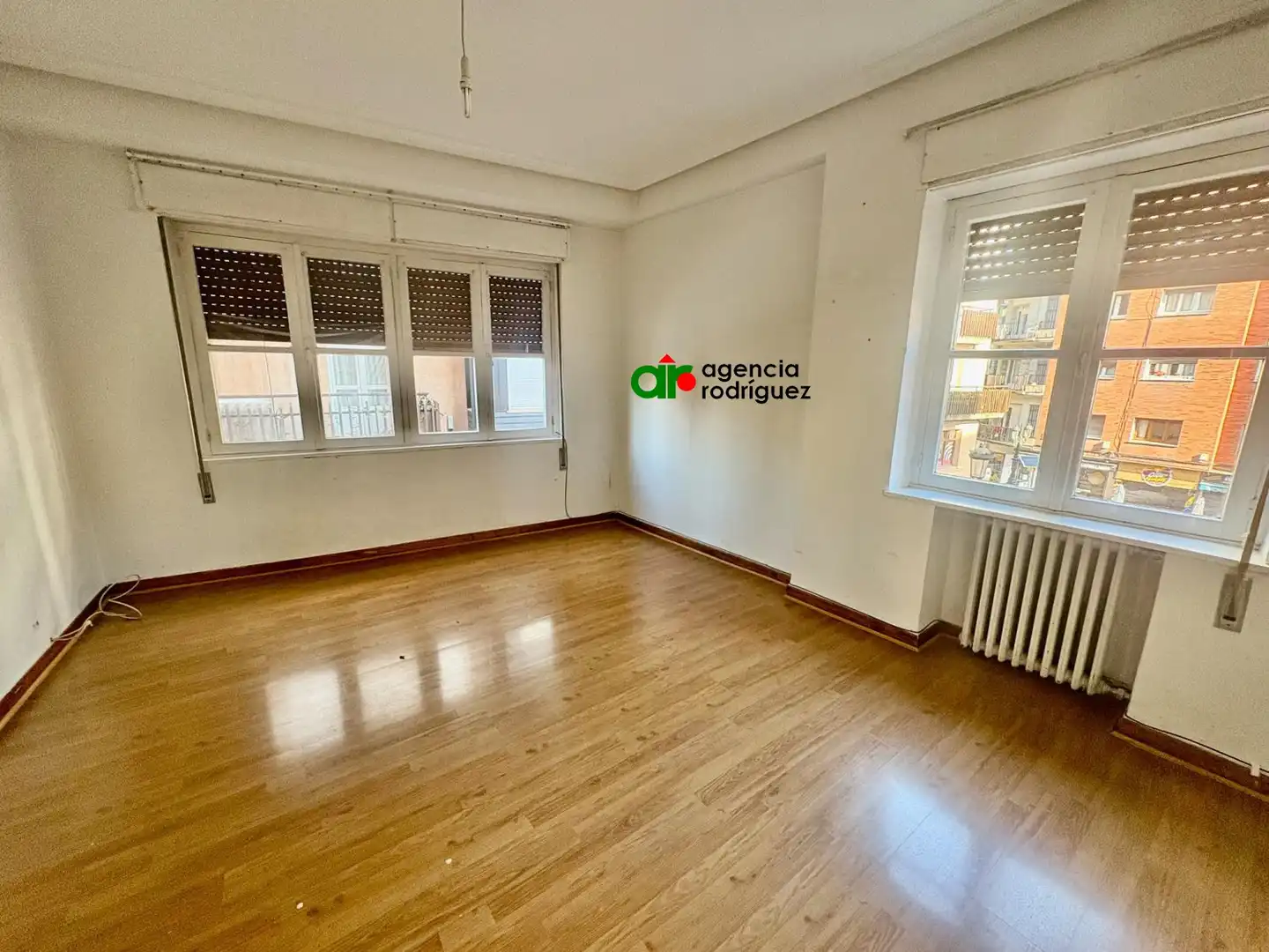 Schlafzimmer von Wohnung zum Verkauf in Oviedo  mit Heizung