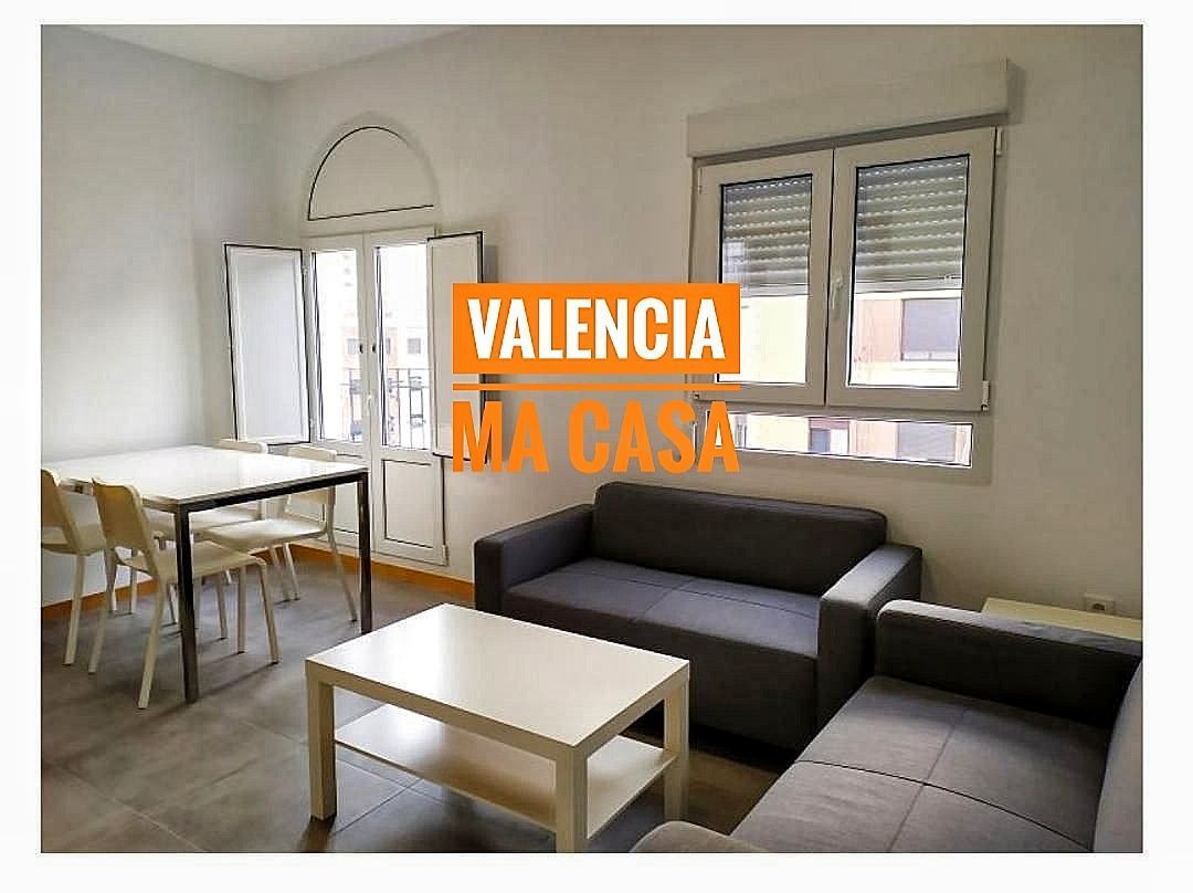 Vista exterior de Piso de alquiler en  Valencia Capital con Aire acondicionado, Calefacción y Amueblado