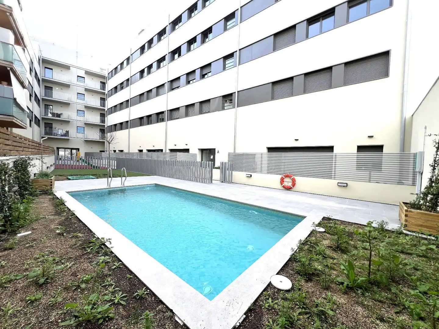 Swimming pool of Attic for rent in Girona  with Air Conditioner, Terrace and Storage room