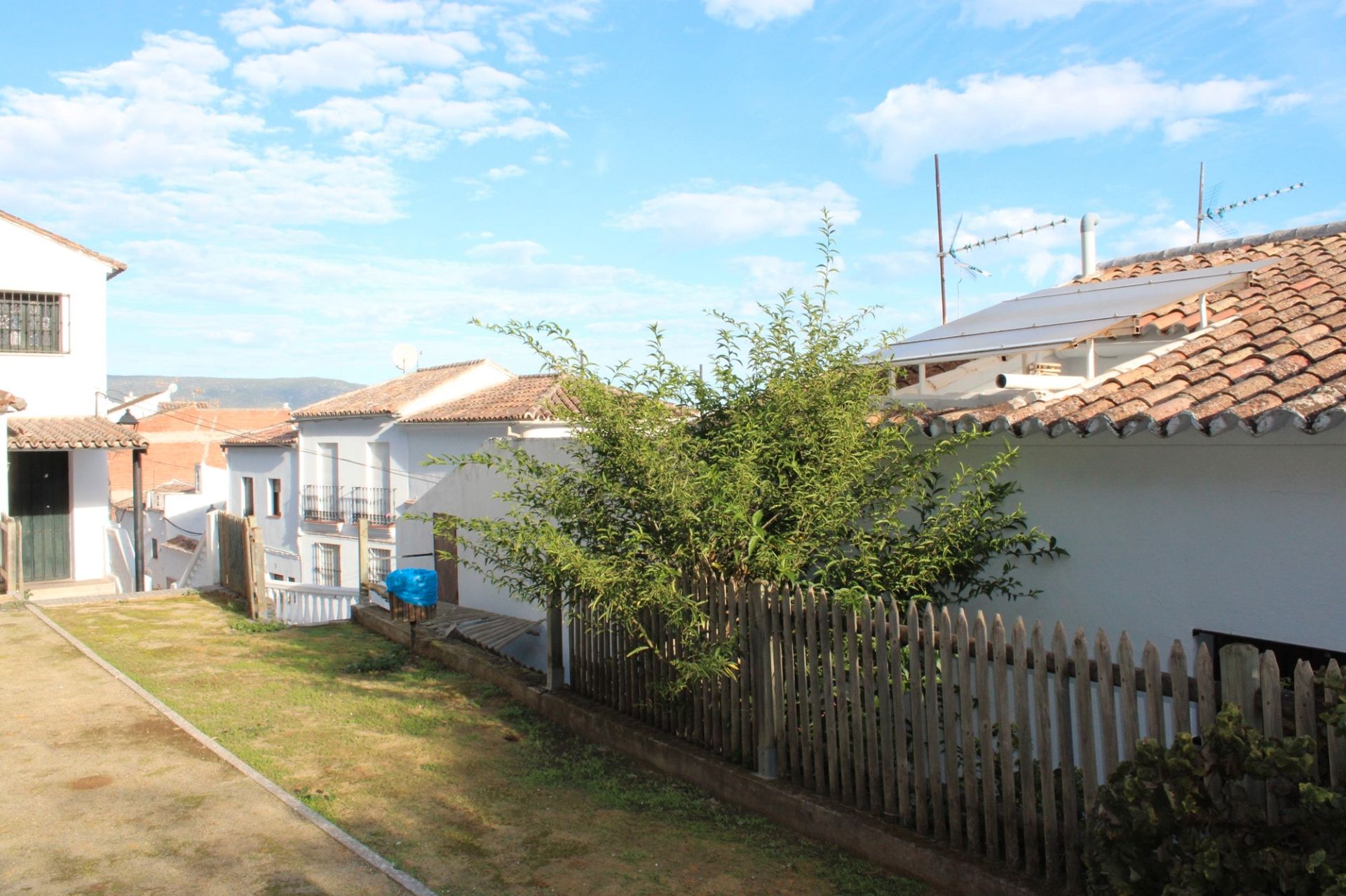 Exterior view of Single-family semi-detached for sale in El Gastor