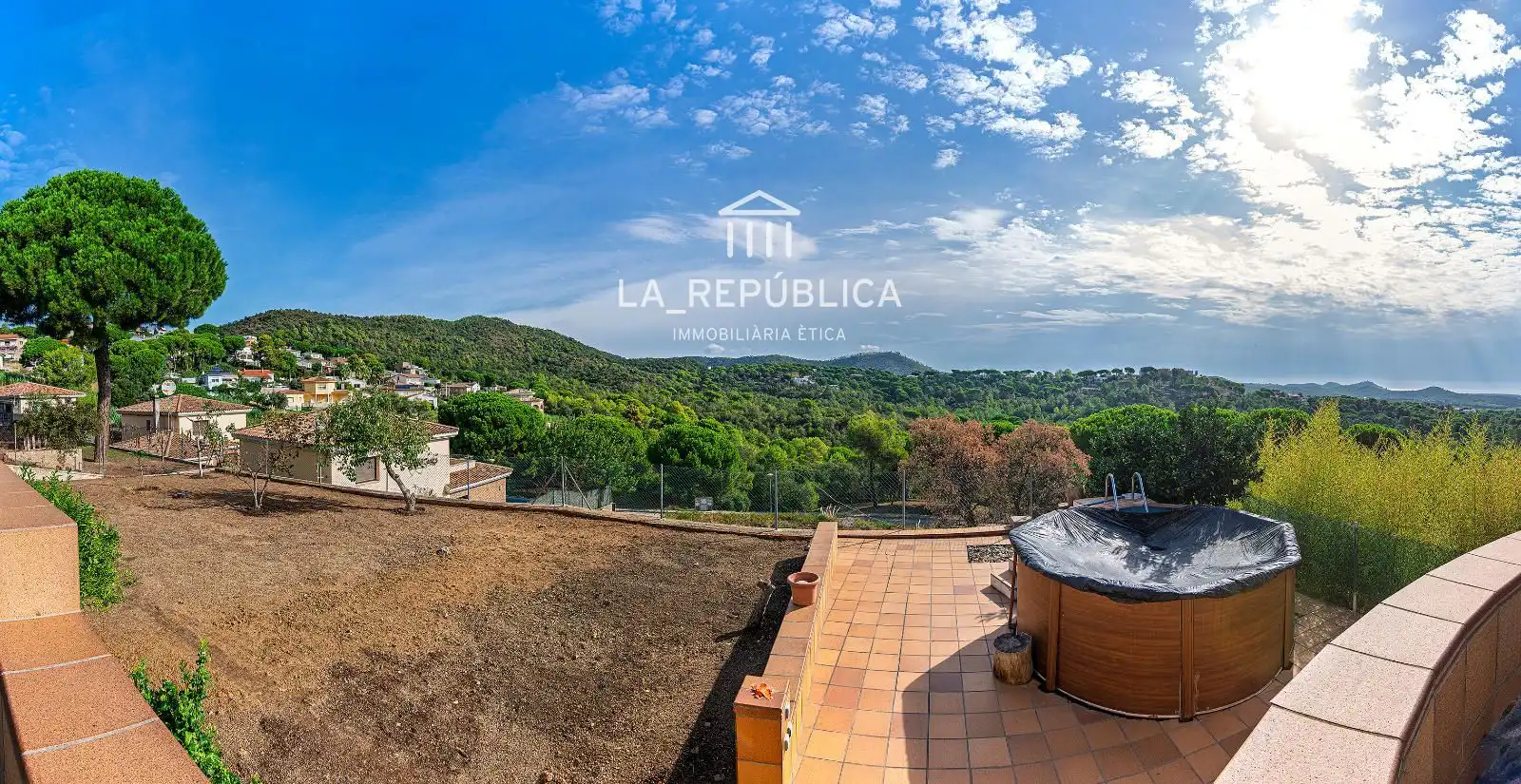 Casa con terrazza in vendita a Mas Mora - Sant Daniel, imagen 2