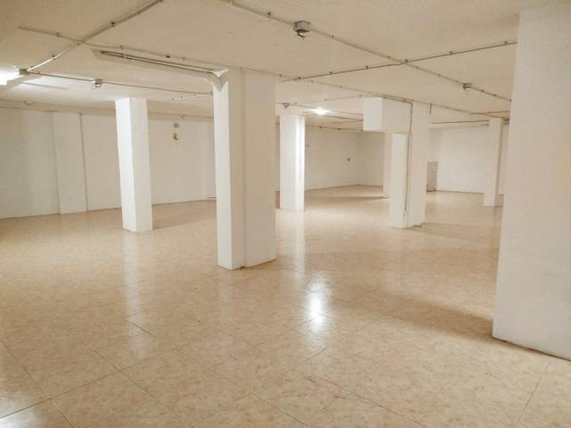 Local comercial en Venta en Carretera de Barcelona, 181 en Centre - Eixample – Can Llobet