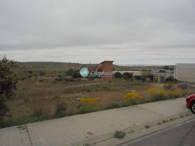 Terreno industrial en Venta en Calle Velloneros en El Cerro - Carretera de San Rafael