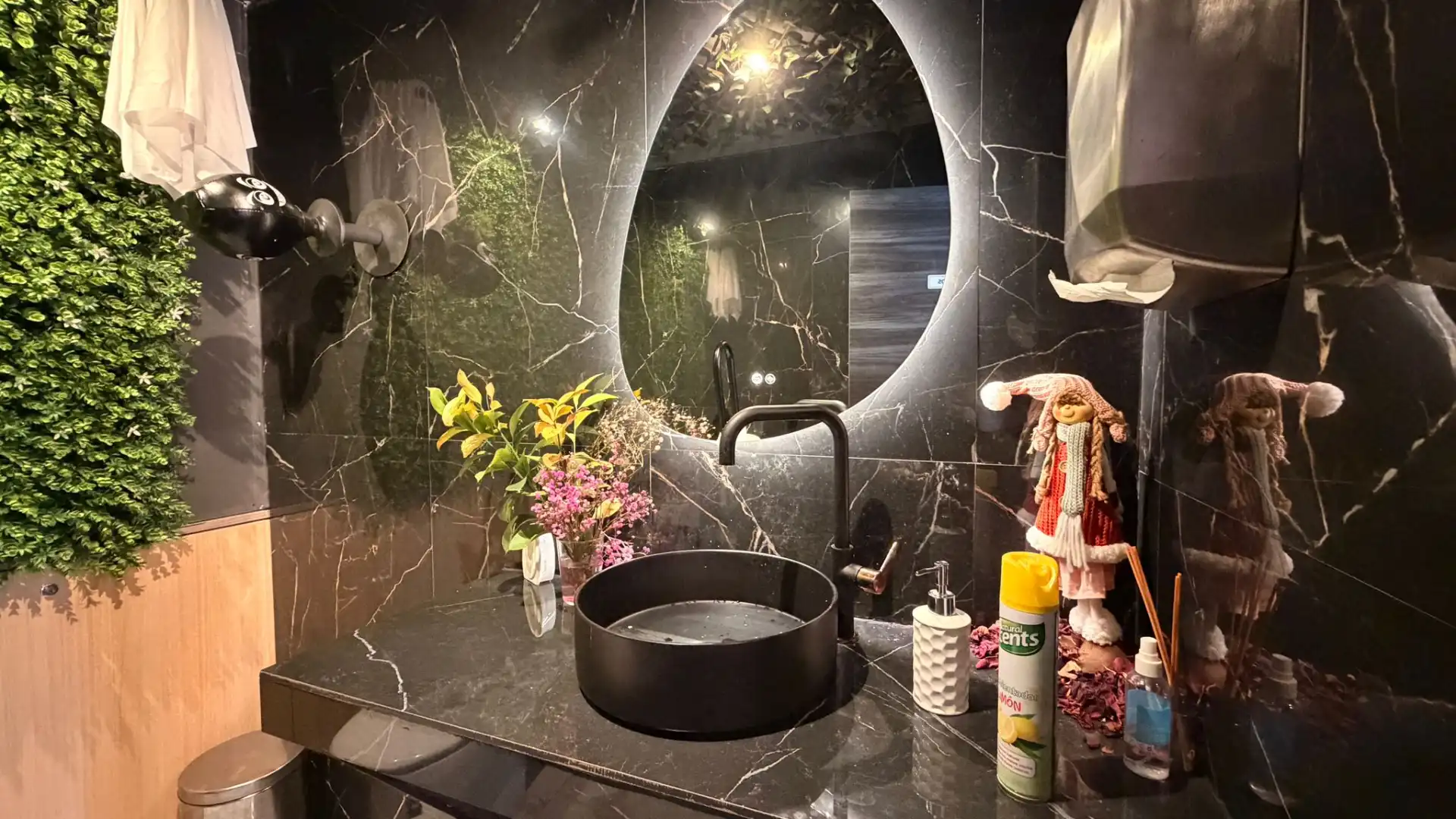 Baño de Local en traspaso en Madrid con Aire acondicionado, Calefacción y Amueblado