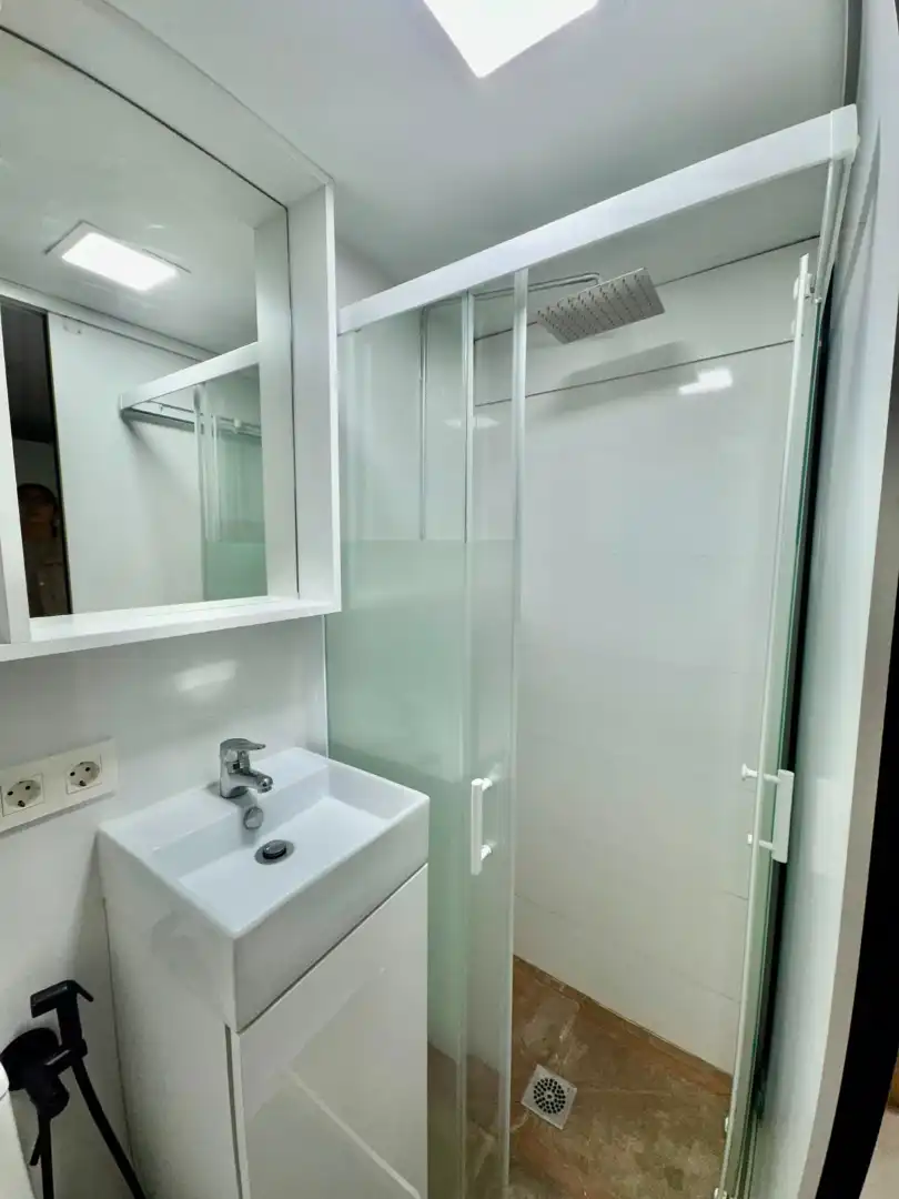 Baño de Piso en venta en Madrid con Aire acondicionado, Calefacción y Amueblado