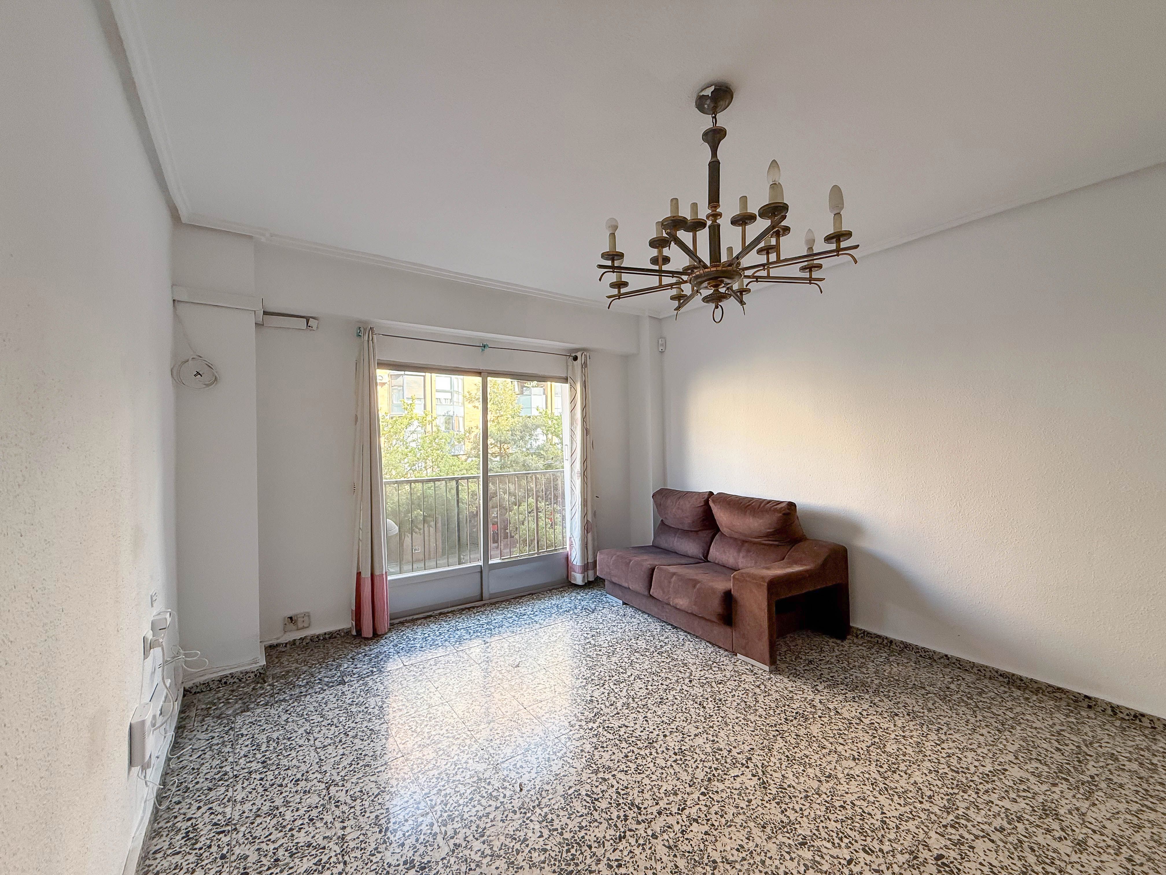 Living room of Flat for sale in  Valencia Capital  with Balcony