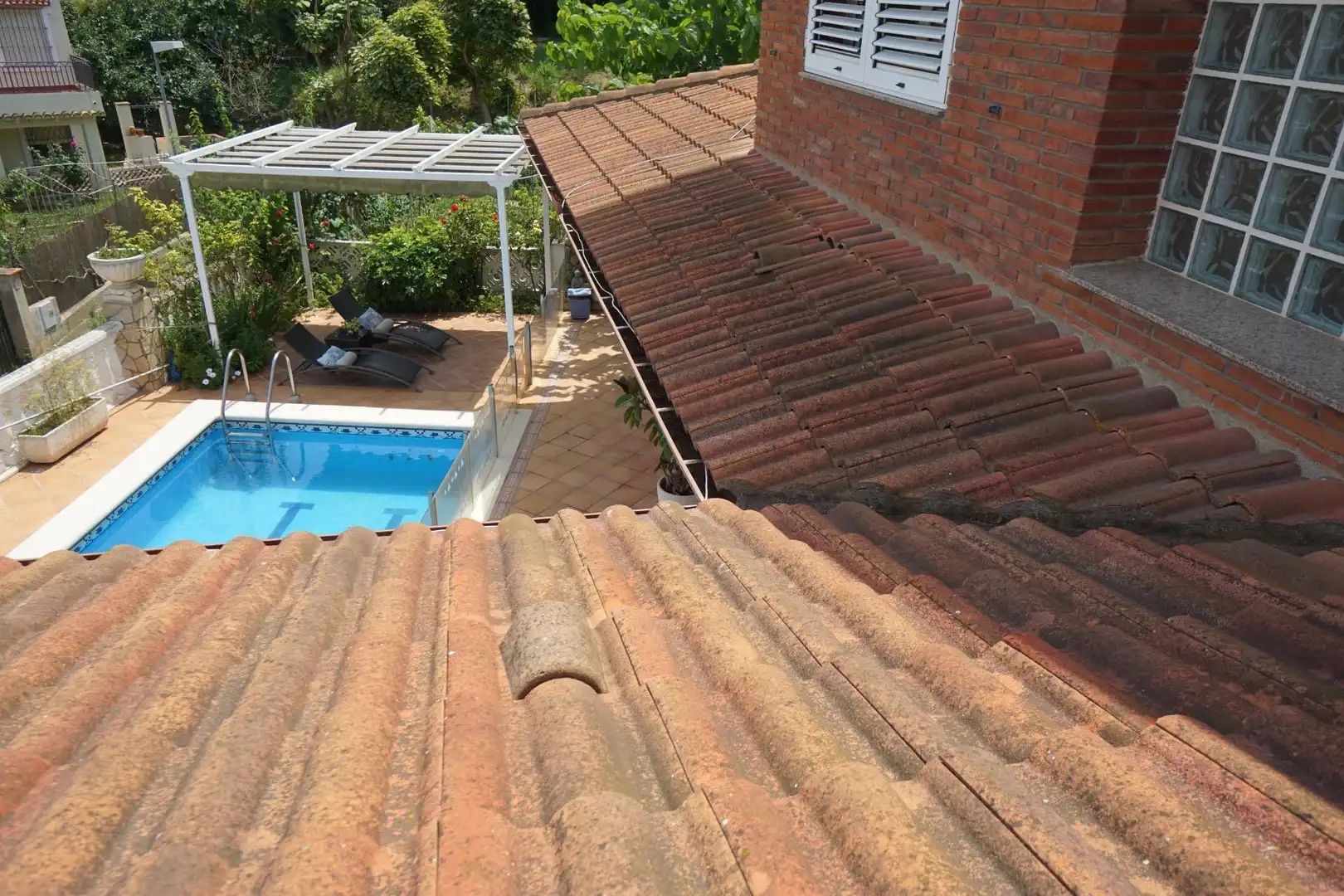 Swimming pool of Houses for sale in Sant Boi de Llobregat  with Air Conditioner, Heating and Swimming Pool