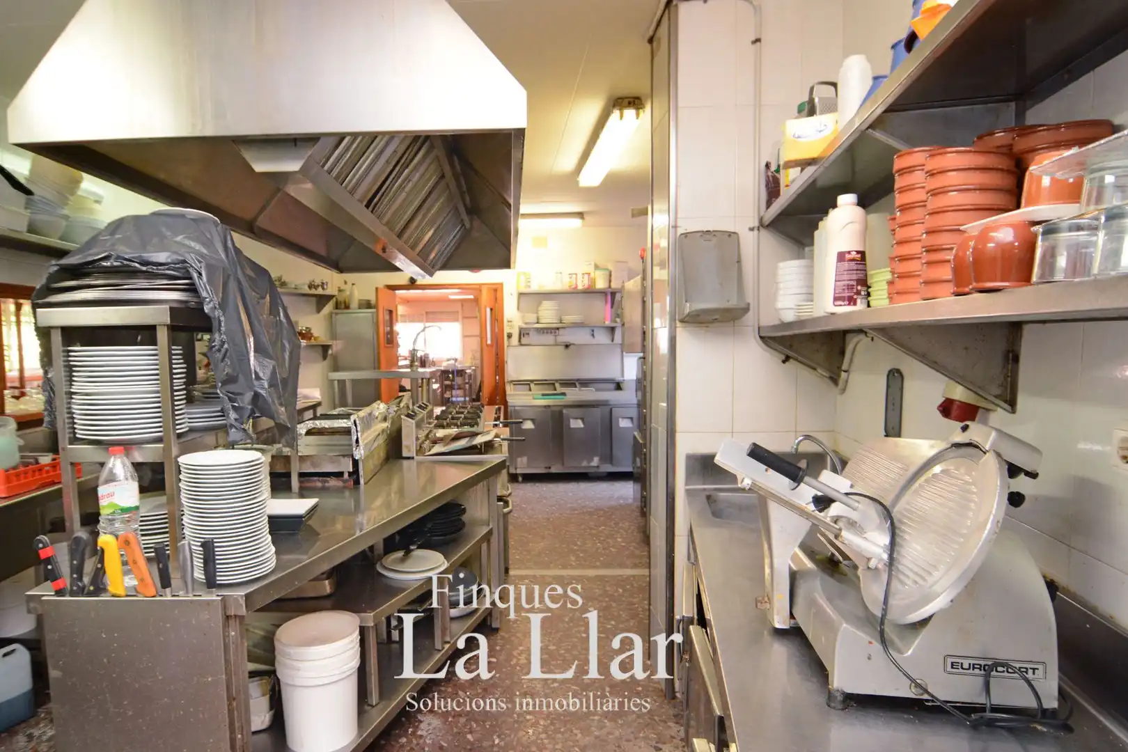 Commercial properties for sale in d'Ernest Lluch, Torrent Ballester
