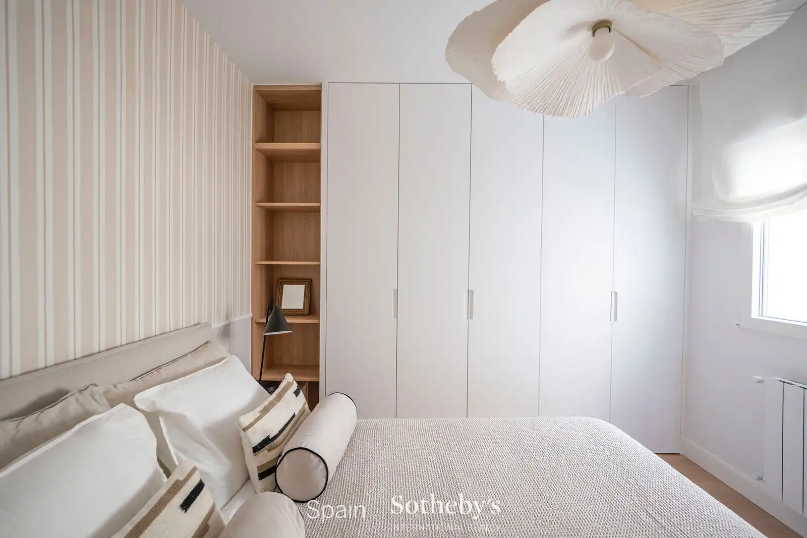 Schlafzimmer von Wohnungen zum Verkauf in Madrid mit Klimaanlage und Heizung