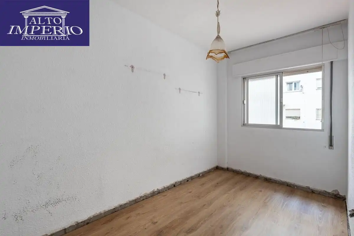 Habitación de Piso en venta en Granada con Terraza