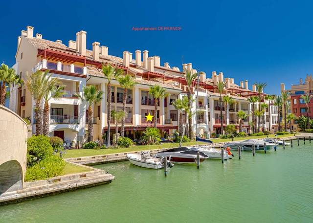 Piso en Alquiler en Avenida de la Marina, 4 en Puerto de Sotogrande - La Marina