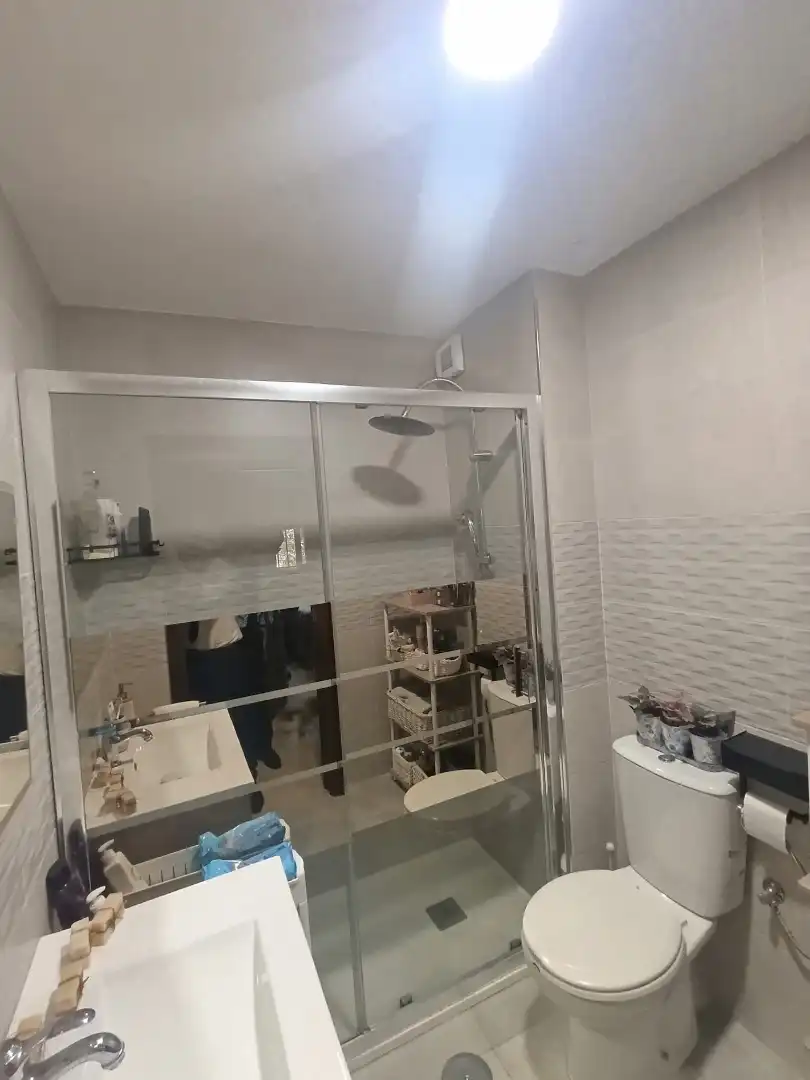 Baño de Piso en venta en Sevilla con Terraza