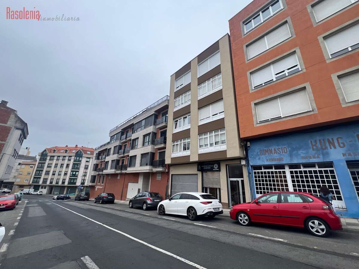 Vista exterior de Local en venda en Carballo