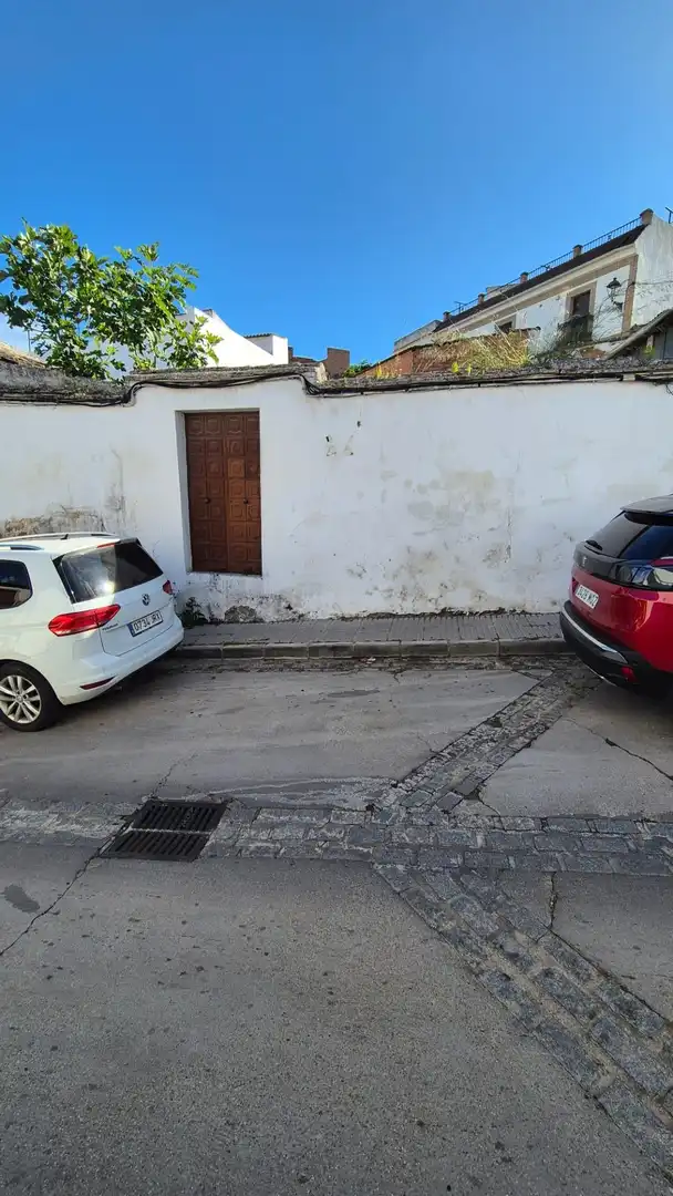 Parkplatz von Residential zum Verkauf in Almodóvar del Río