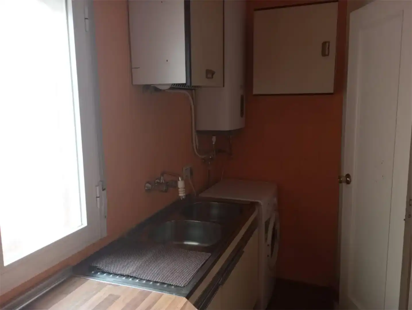 Kitchen of Flat for rent in Madrigal de la Vera  with Air Conditioner, Private garden and Parquet flooring